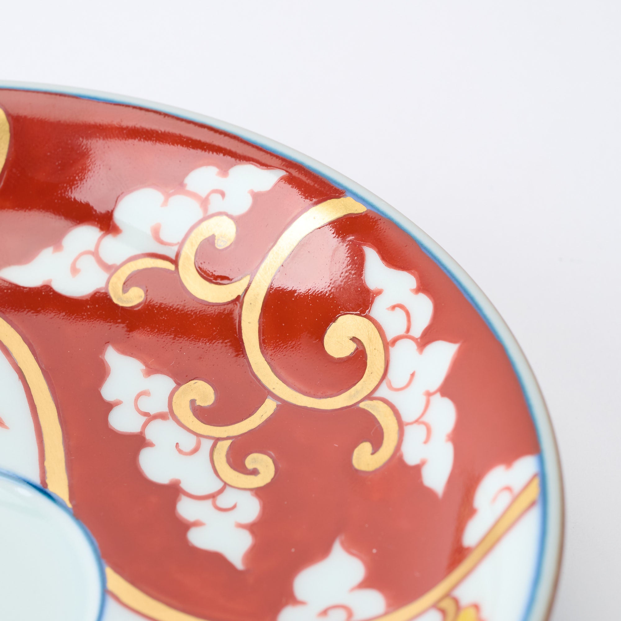 Akae Knotted Arabesque Cup and Saucer