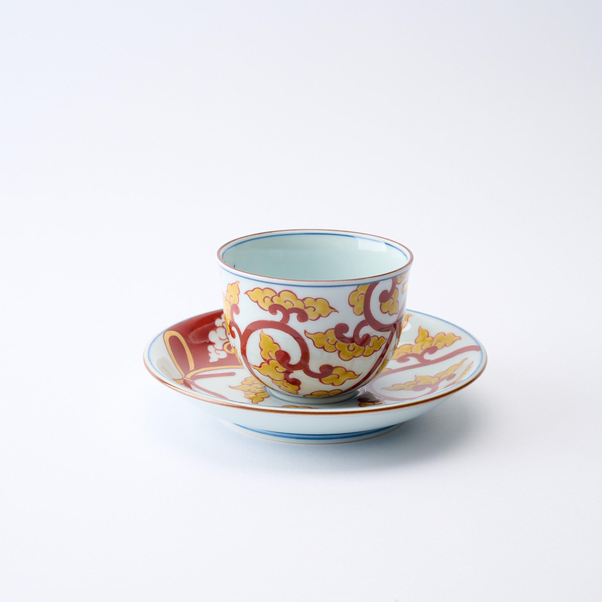 Akae Knotted Arabesque Cup and Saucer