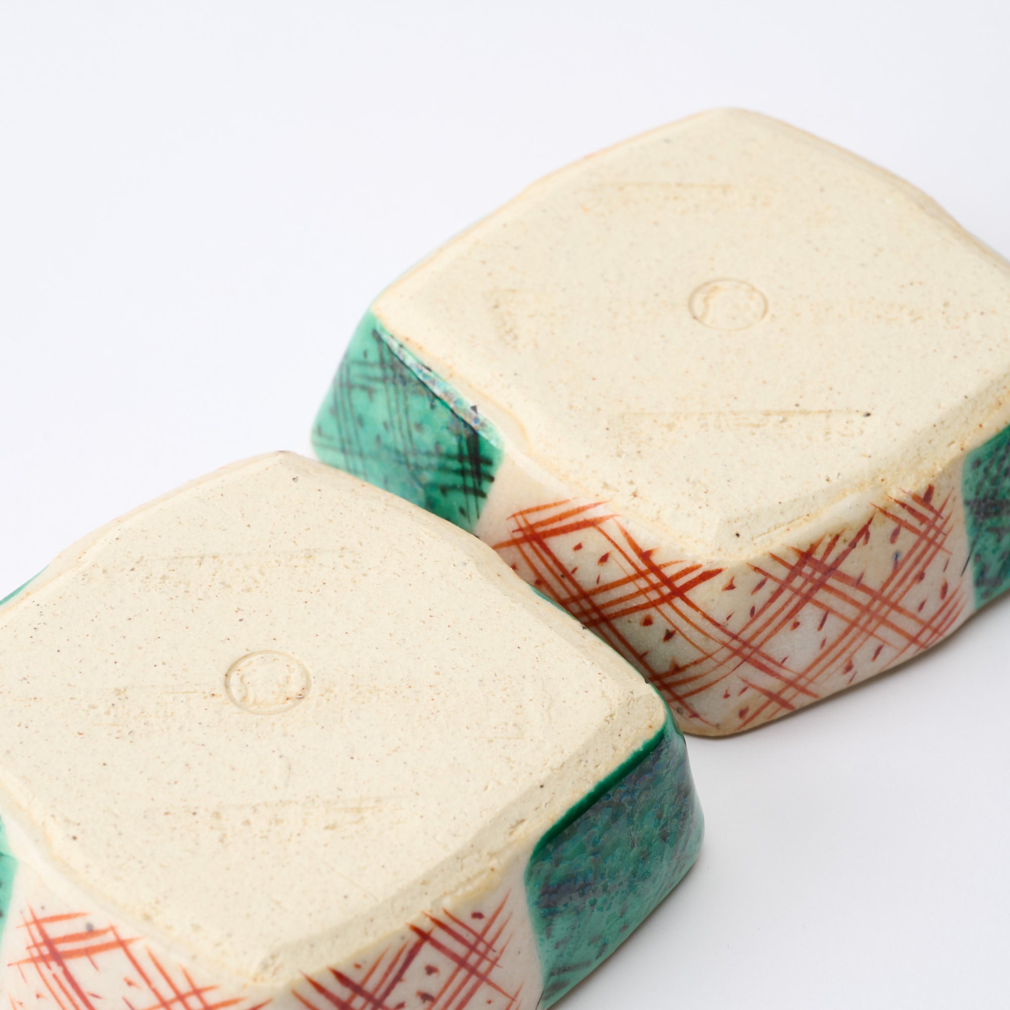 Akae Diamond Pattern Sauce Plate