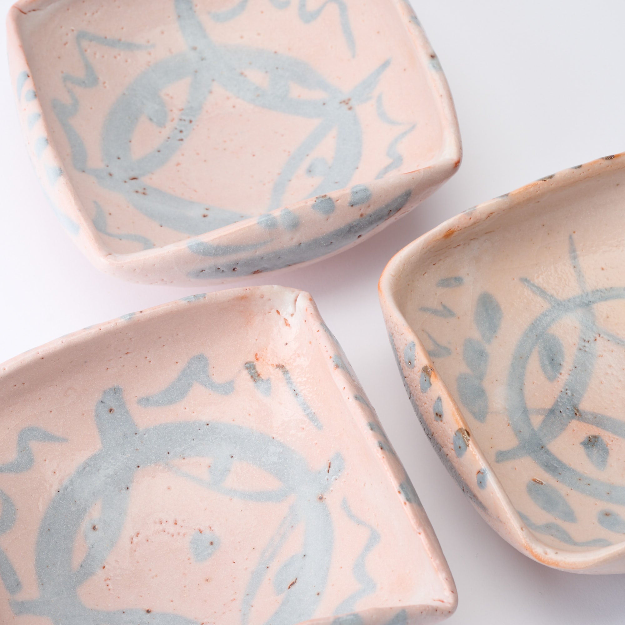 Patterned Shino Blush Square Medium Bowl