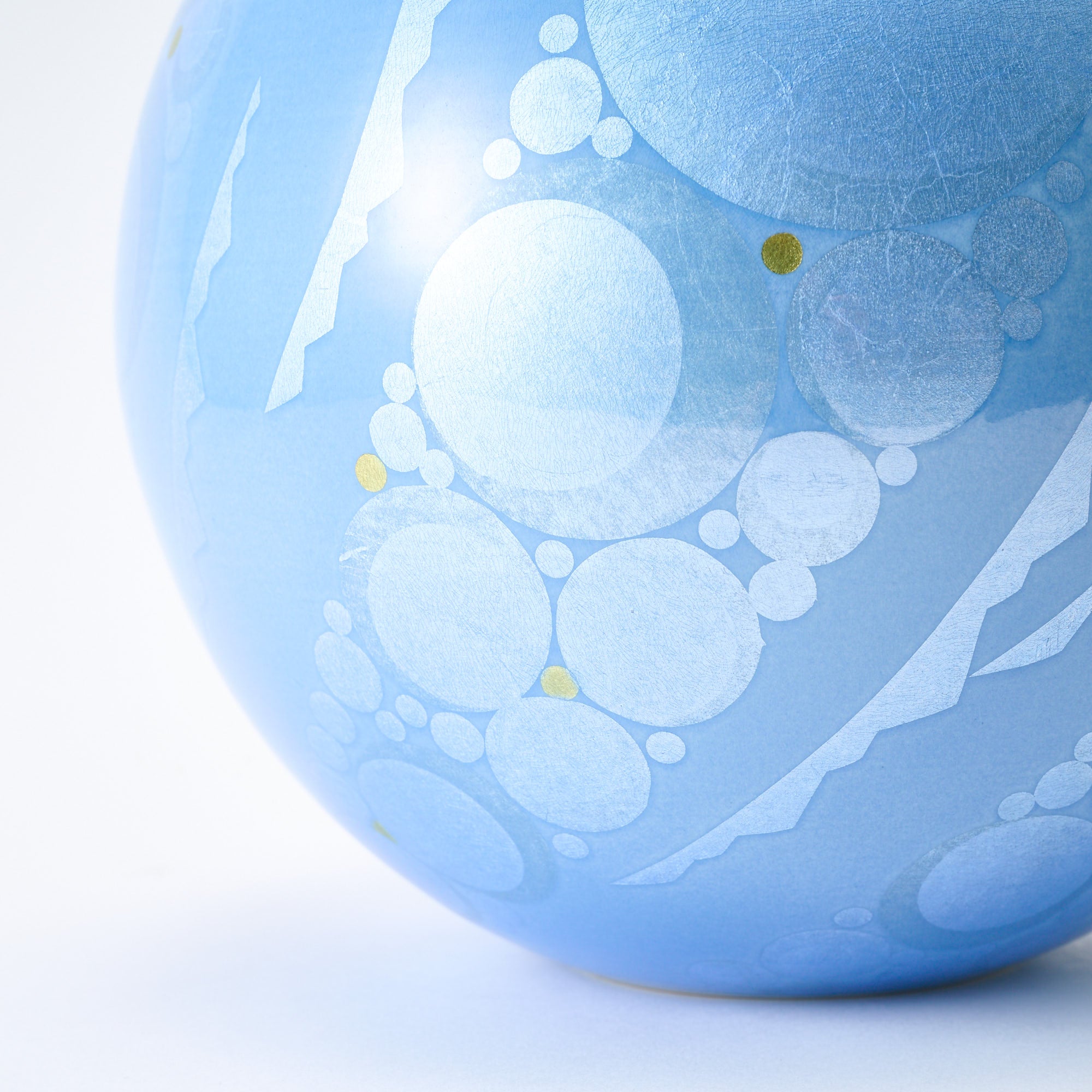 Yuri-Ginsai Pale Azure Circular Pattern Vase