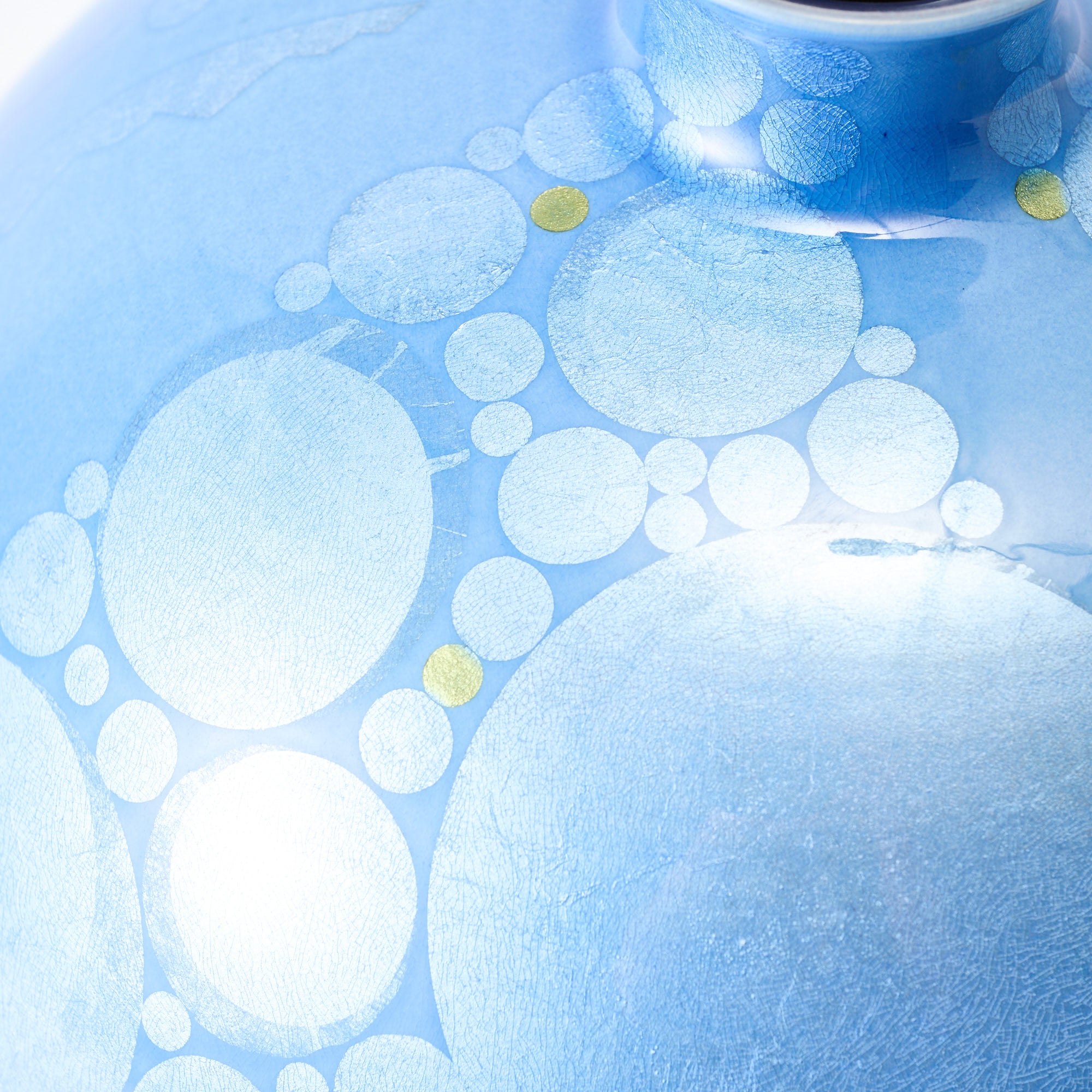 Yuri-Ginsai Pale Azure Circular Pattern Vase