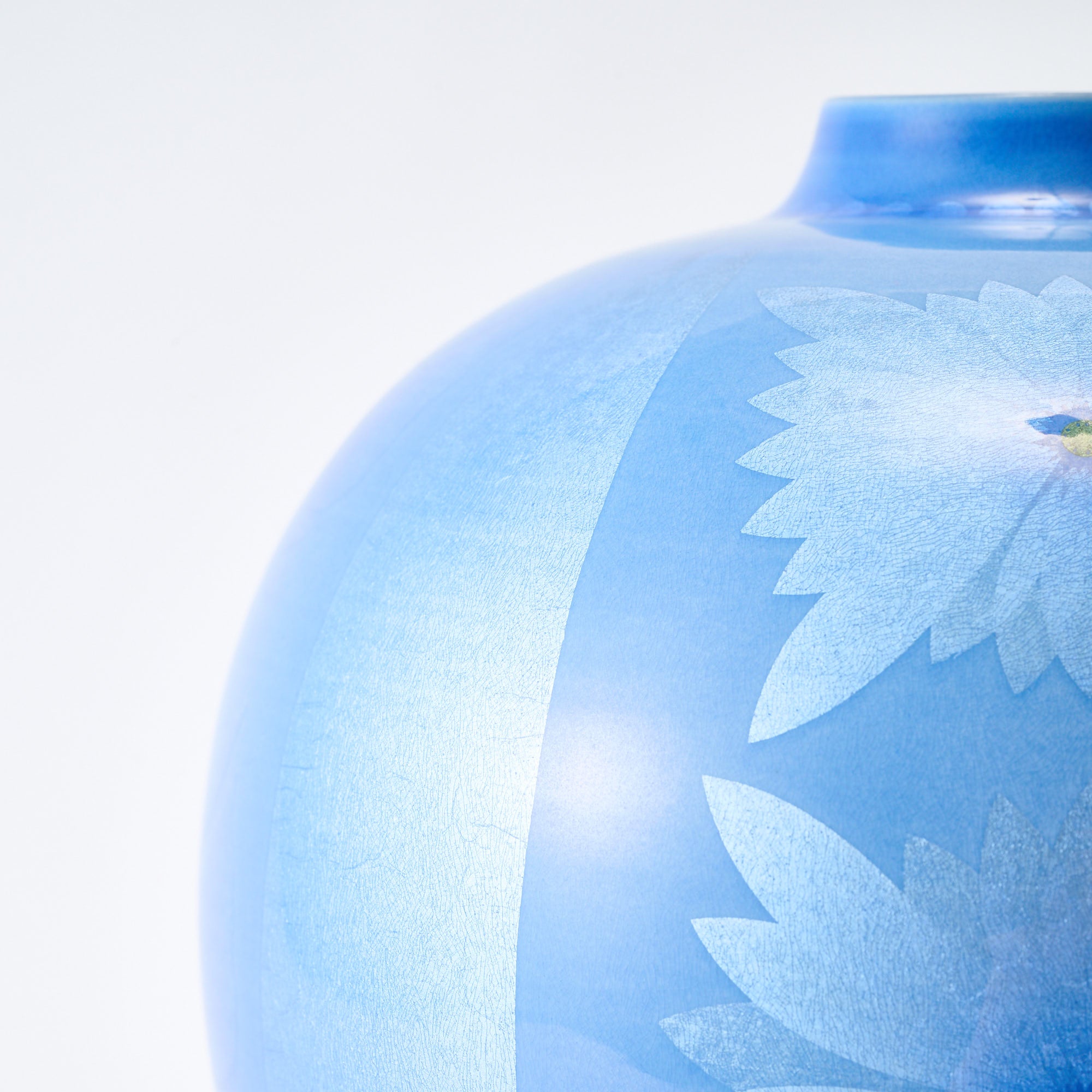 Yuri-Ginsai Pale Azure Flower Pattern Vase