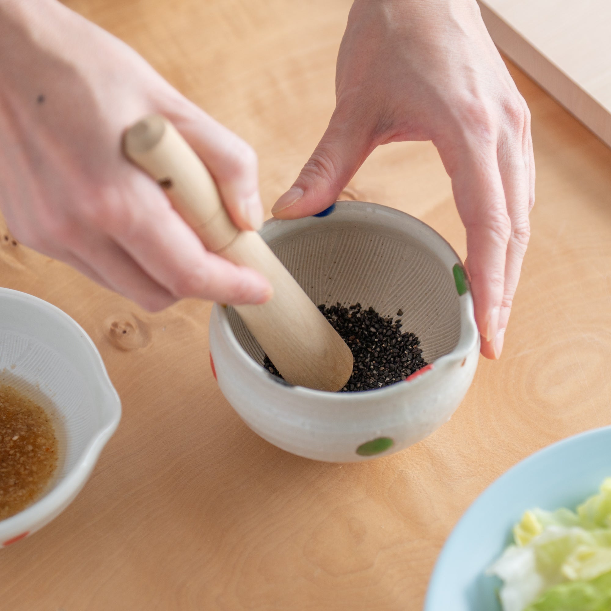 Polka Dot Round Mortar with Spout 3.9 In