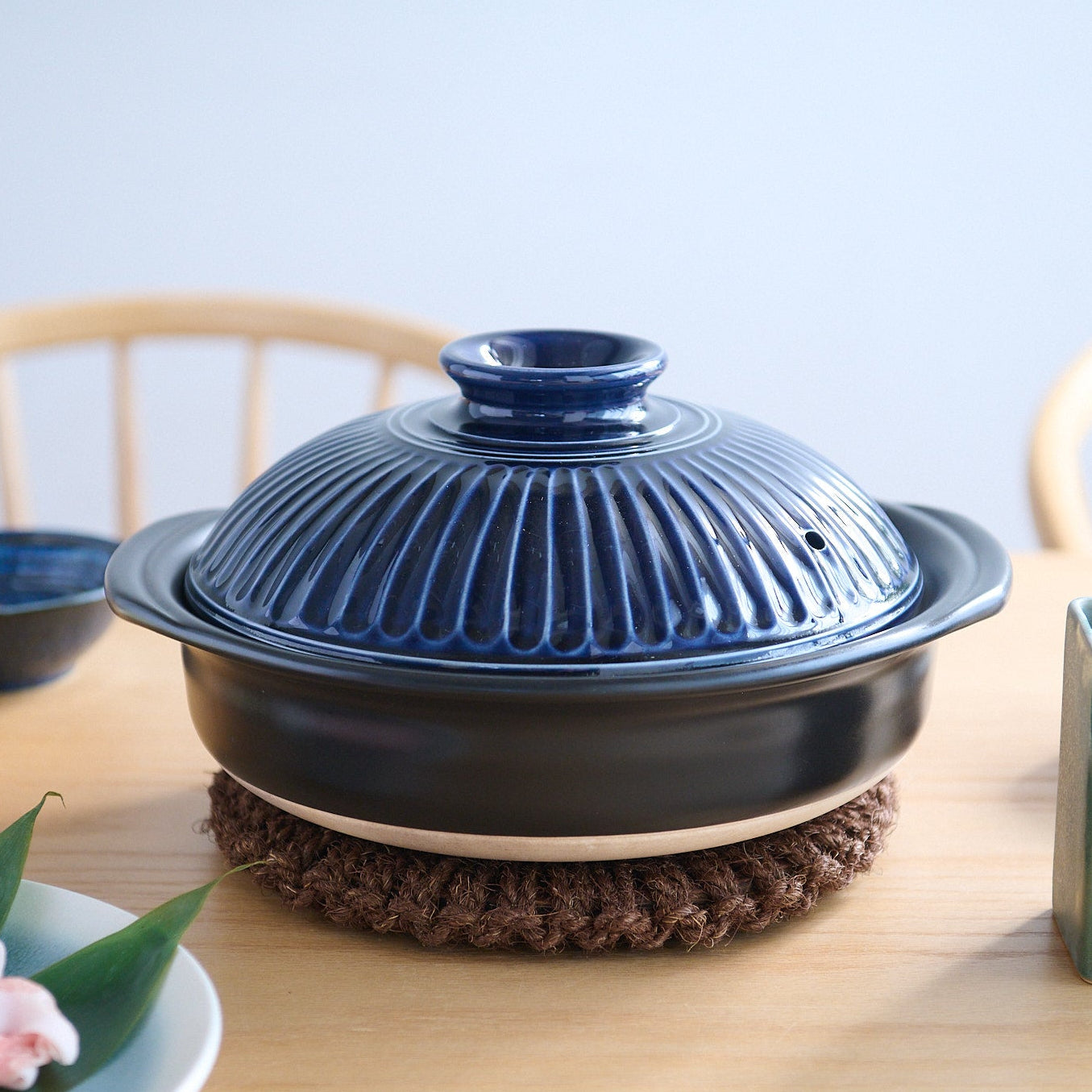 Kikka Donabe Japanese Clay Pot for 3 to 4 People