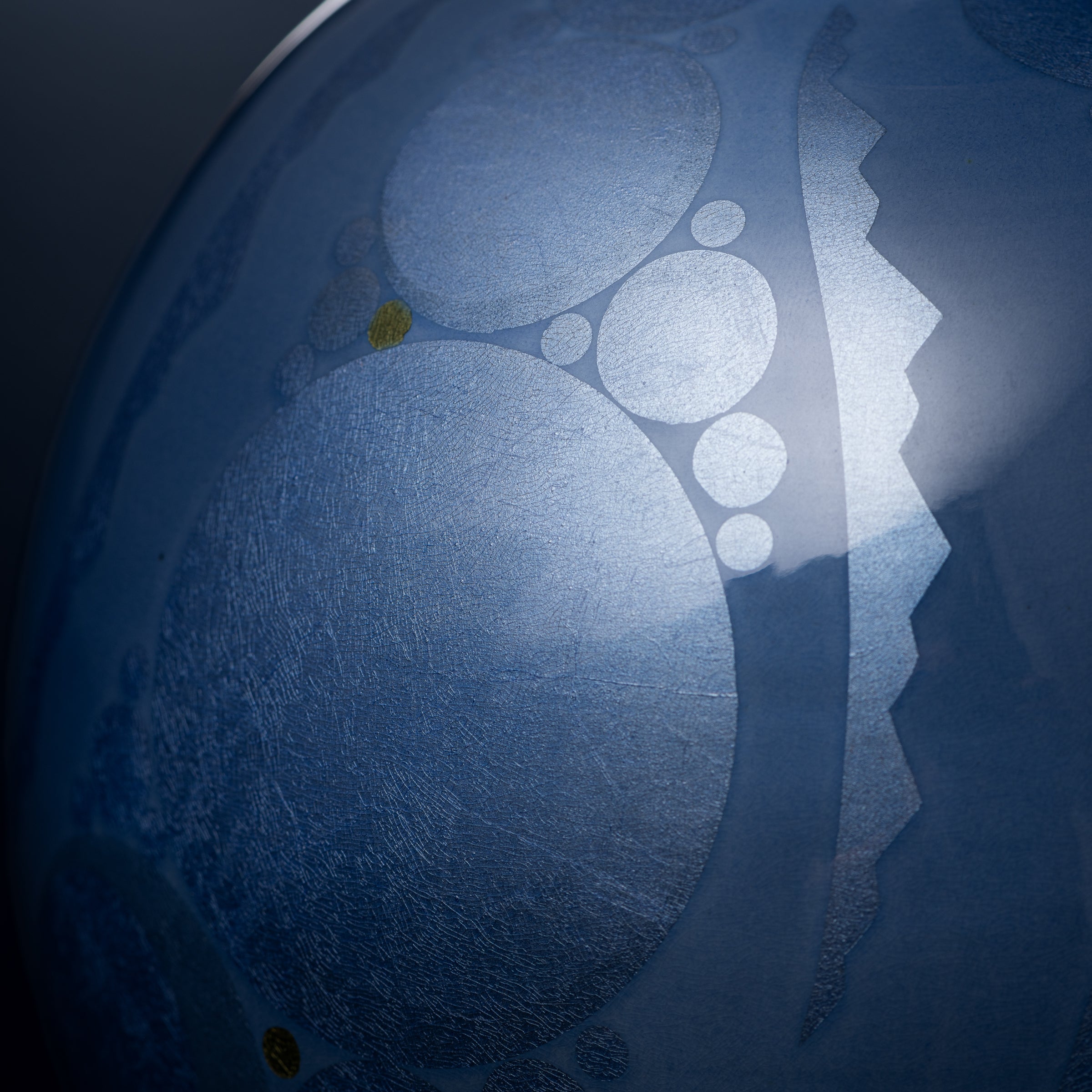 Yuri-Ginsai Pale Azure Circular Pattern Vase