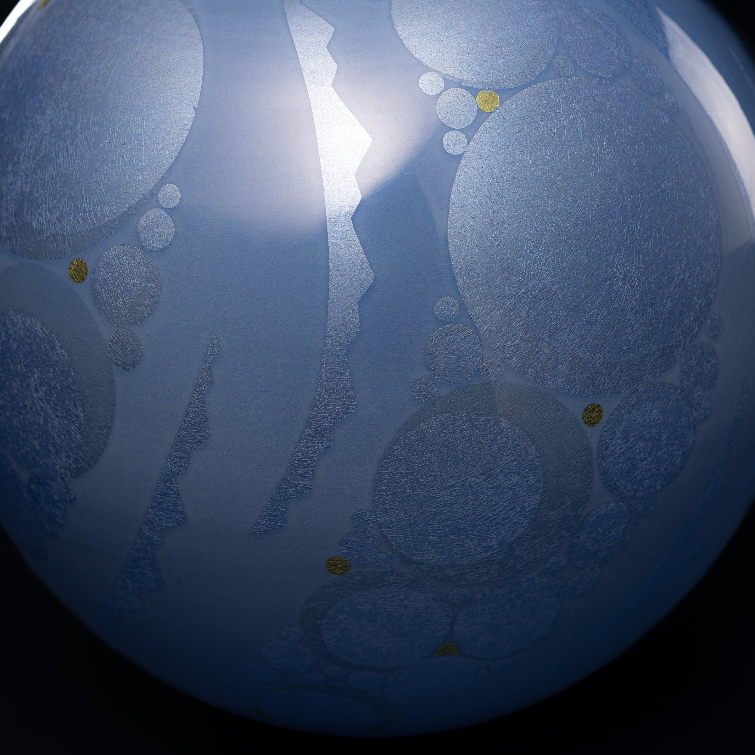 Yuri-Ginsai Pale Azure Circular Pattern Vase