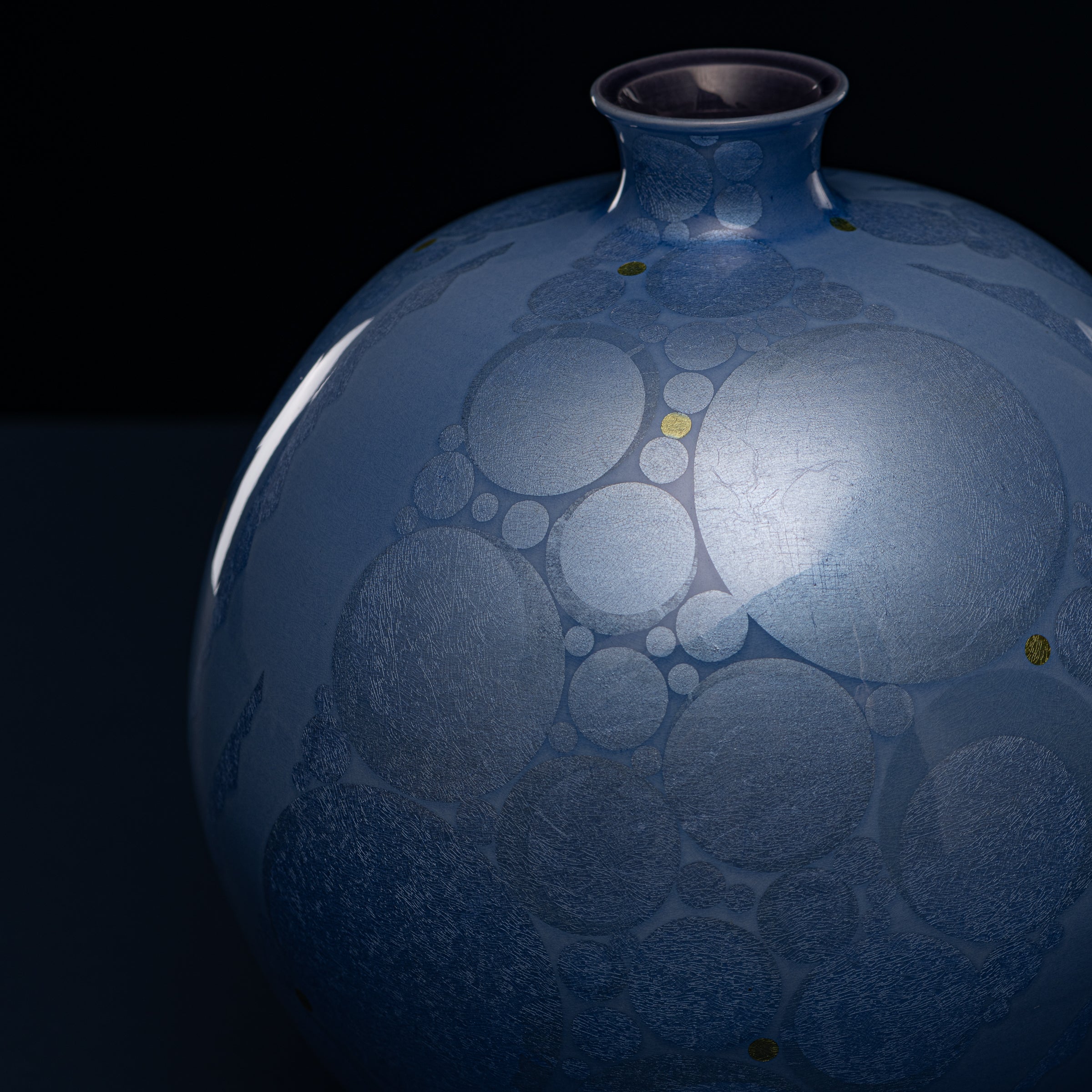 Yuri-Ginsai Pale Azure Circular Pattern Vase