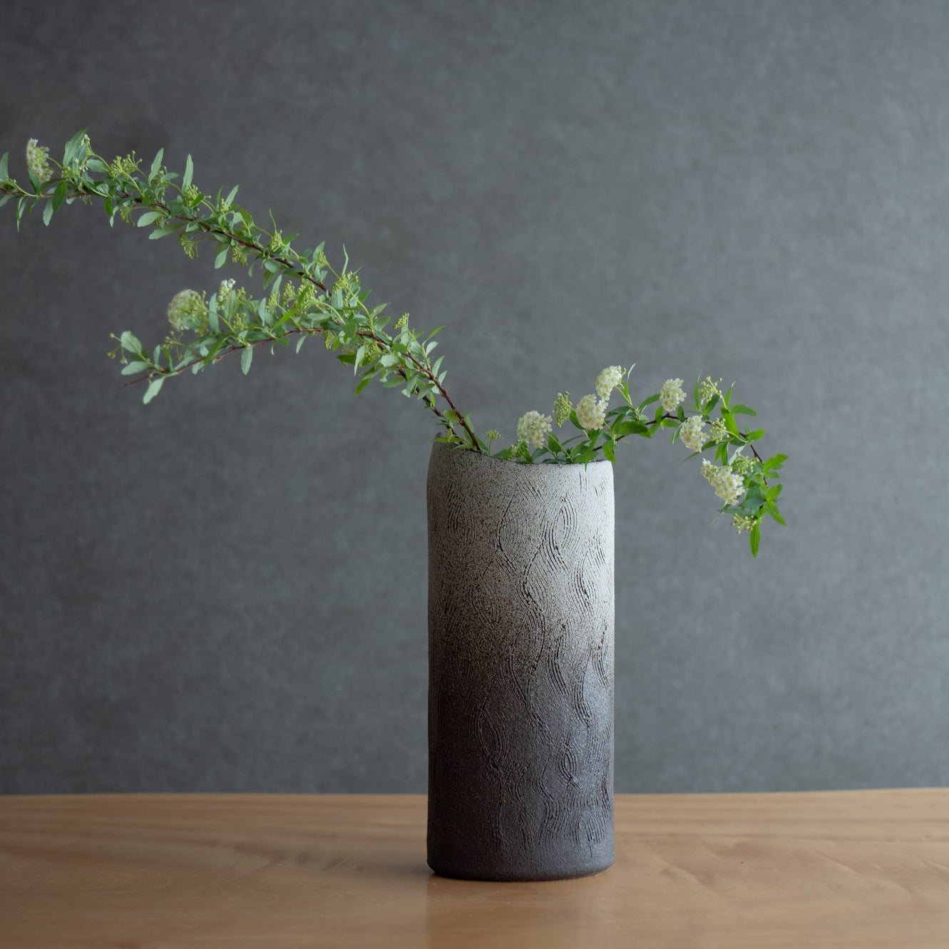 Remaining Snow Flower Vase