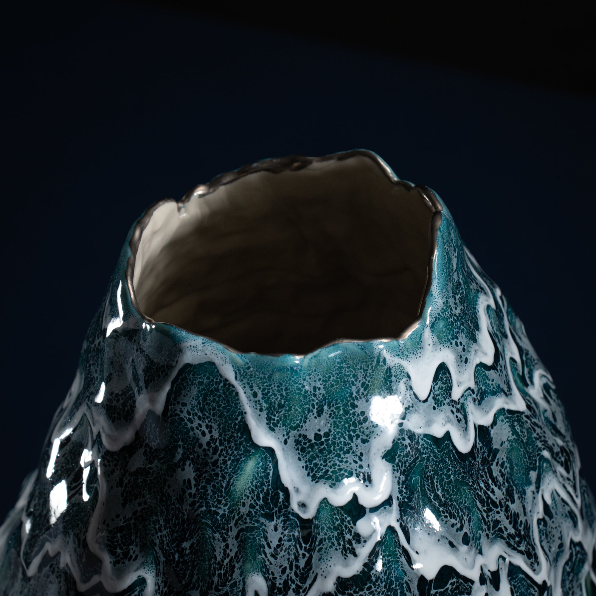 Sazameku Cascade Tall Japanese Flower Vase