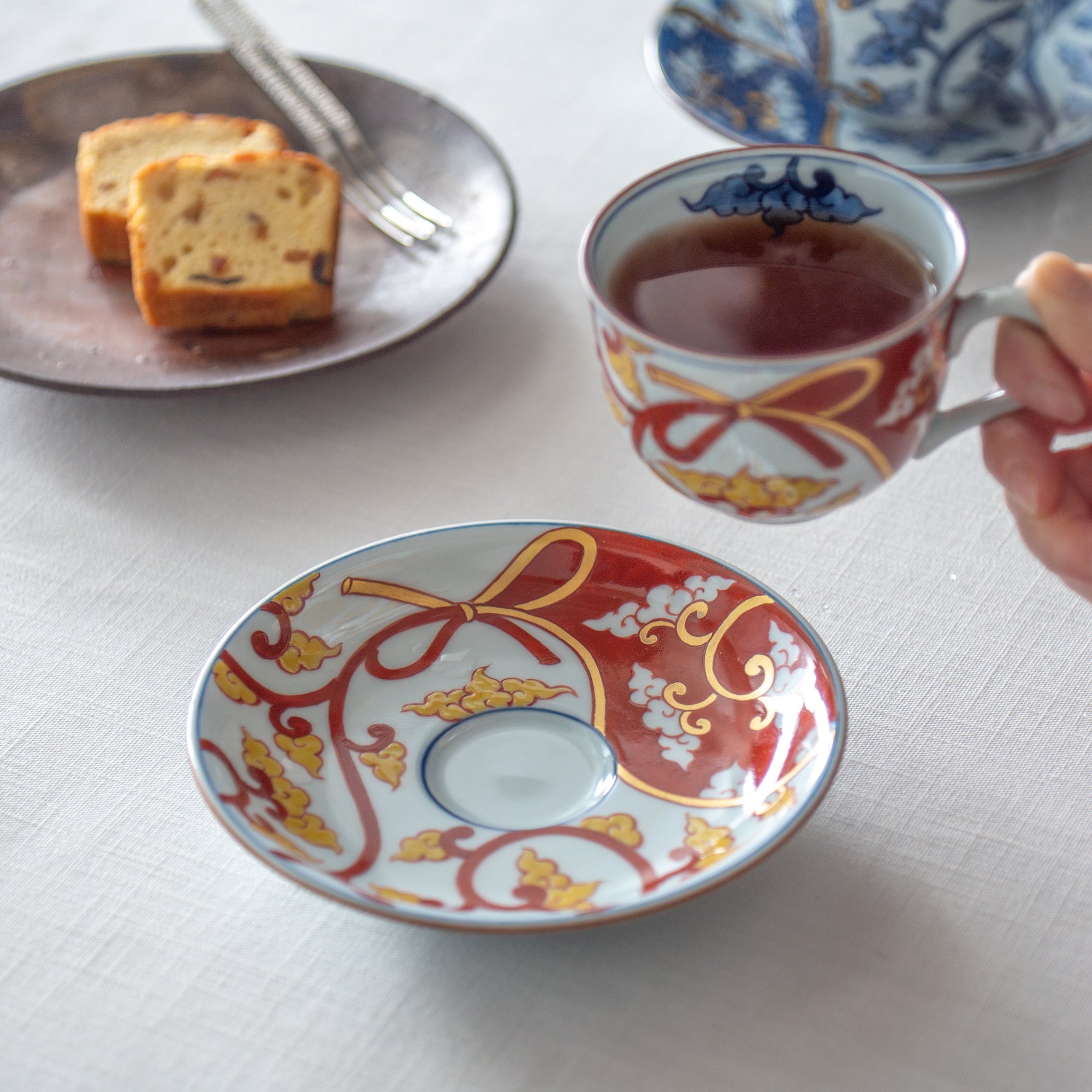 Akae Knotted Arabesque Cup and Saucer
