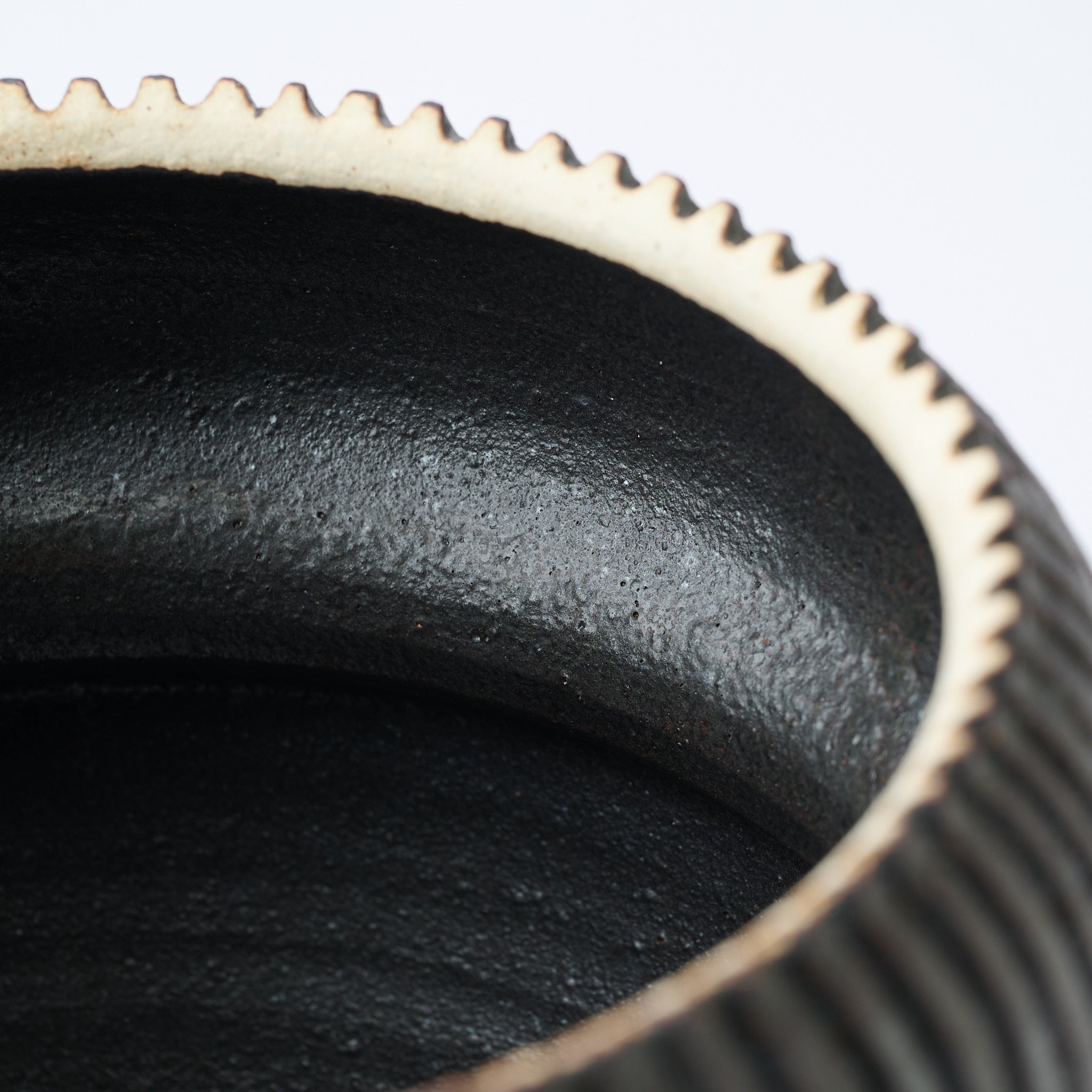 Äquator Weiß Einlegearbeit Schwarz Pflanztopf 5,9 Zoll