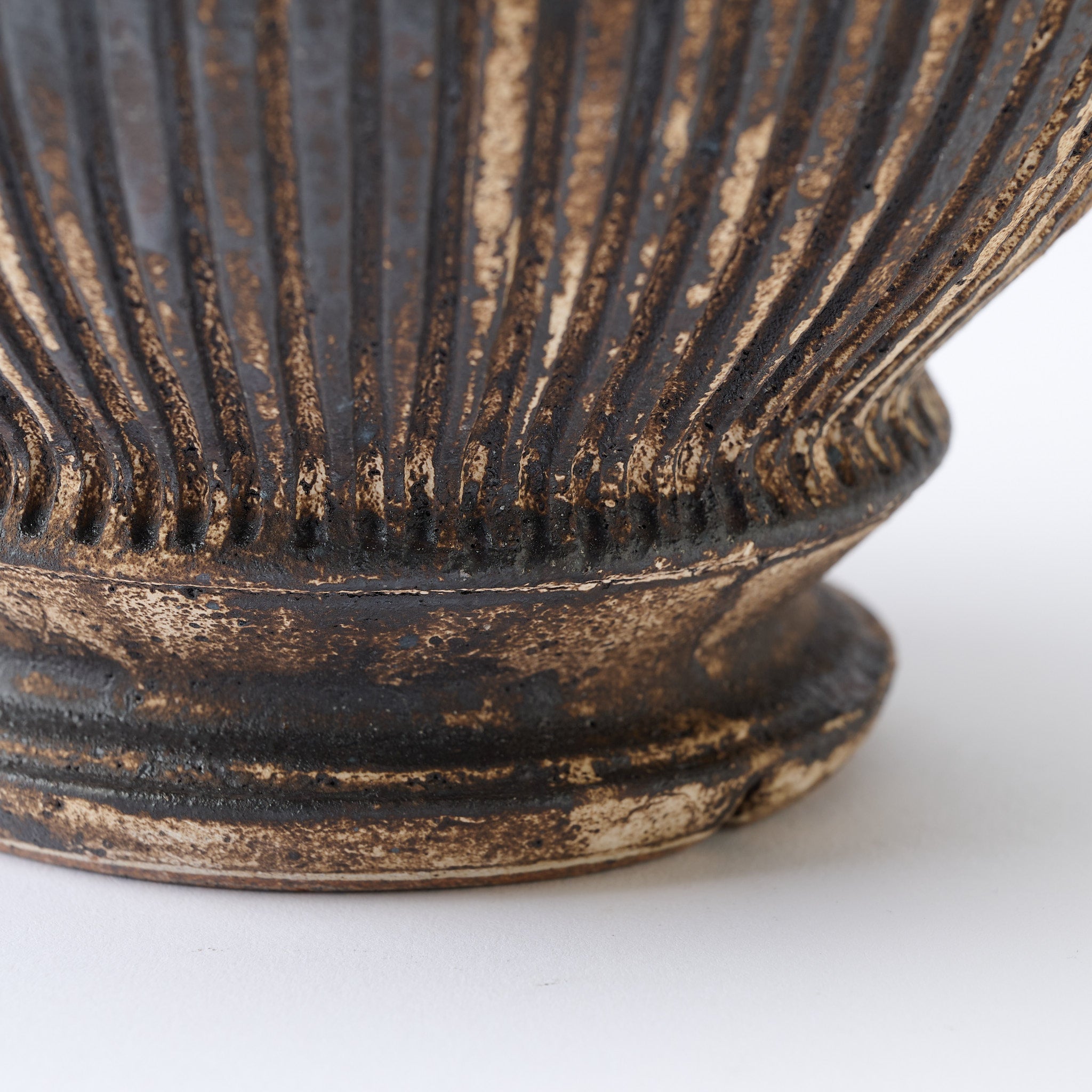 Plump Cracked Rim Speckled Wide Plant Pot 5.9 In