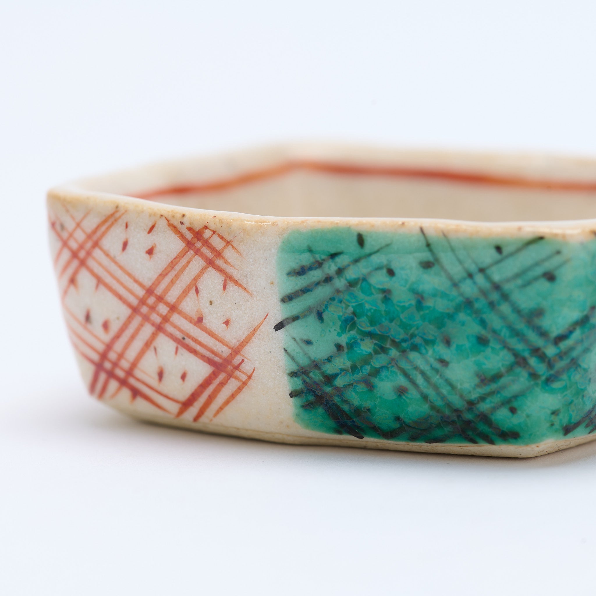 Akae Diamond Pattern Sauce Plate