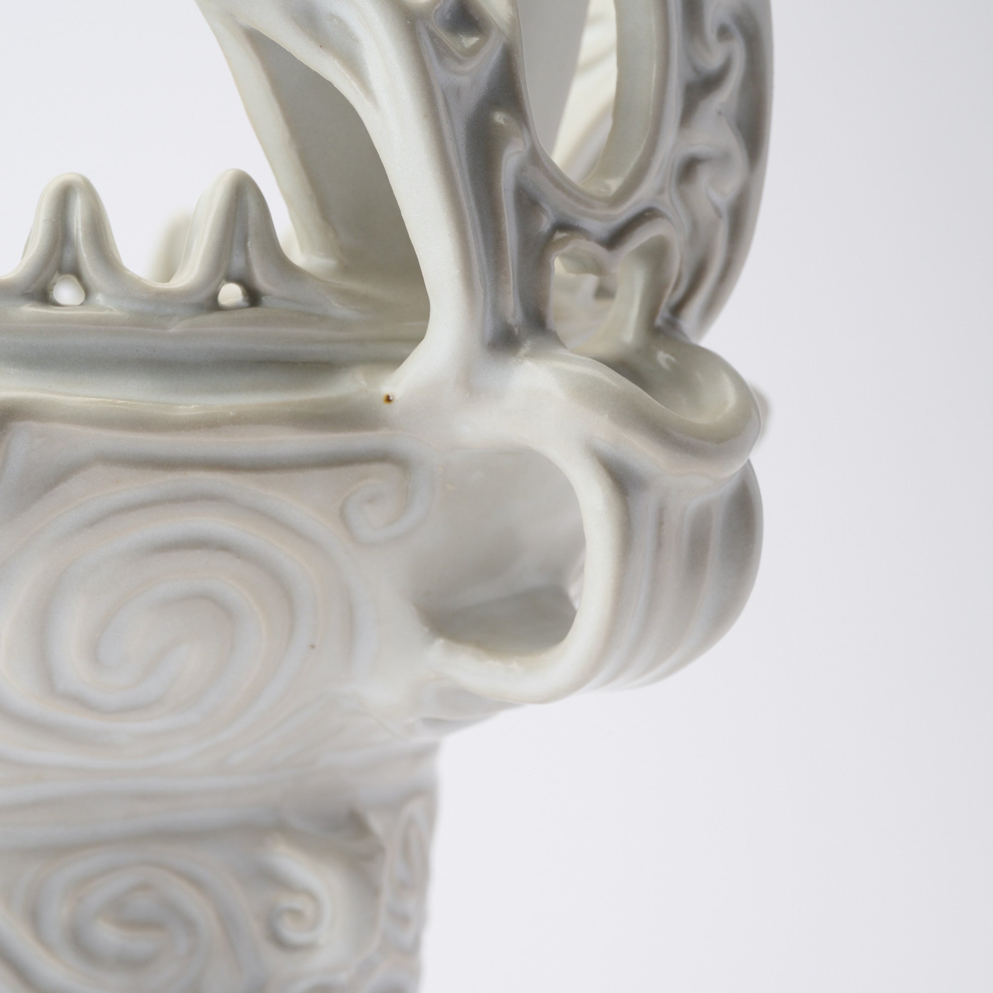 Homura White Jomon Flame Vessel