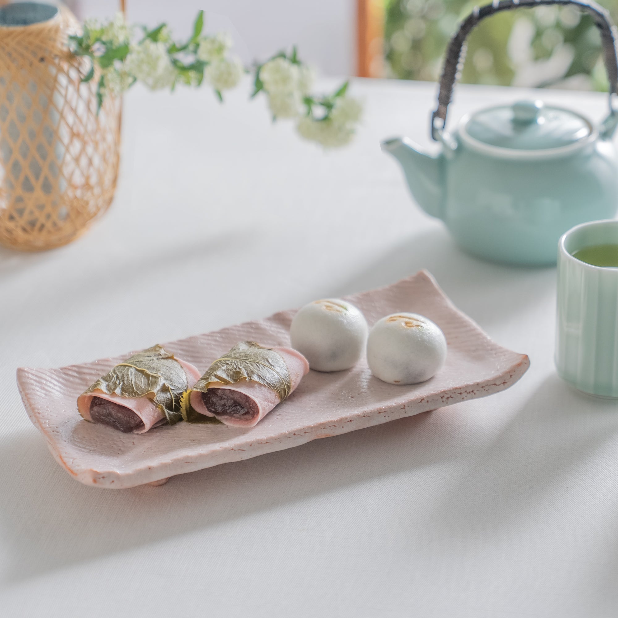 Plato Rectangular con Pie Shino Blush