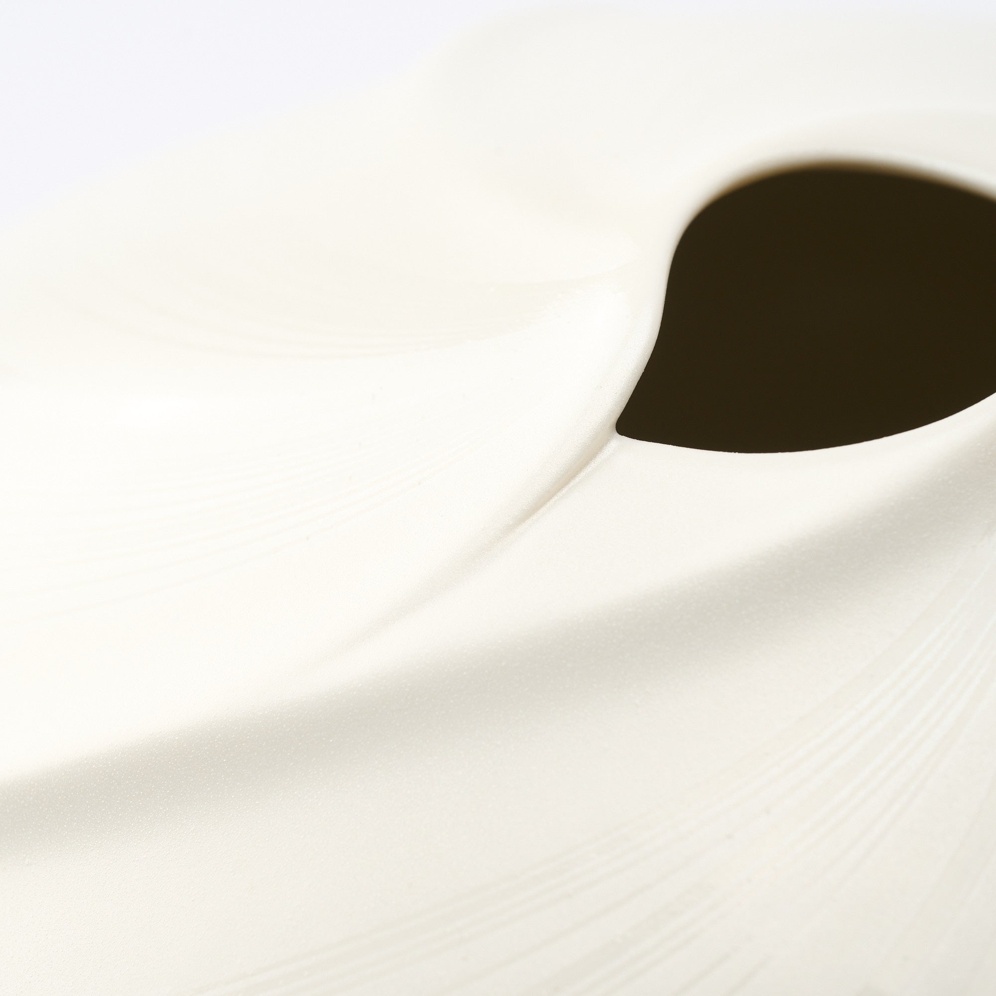 Shinju Kosai Round Vase
