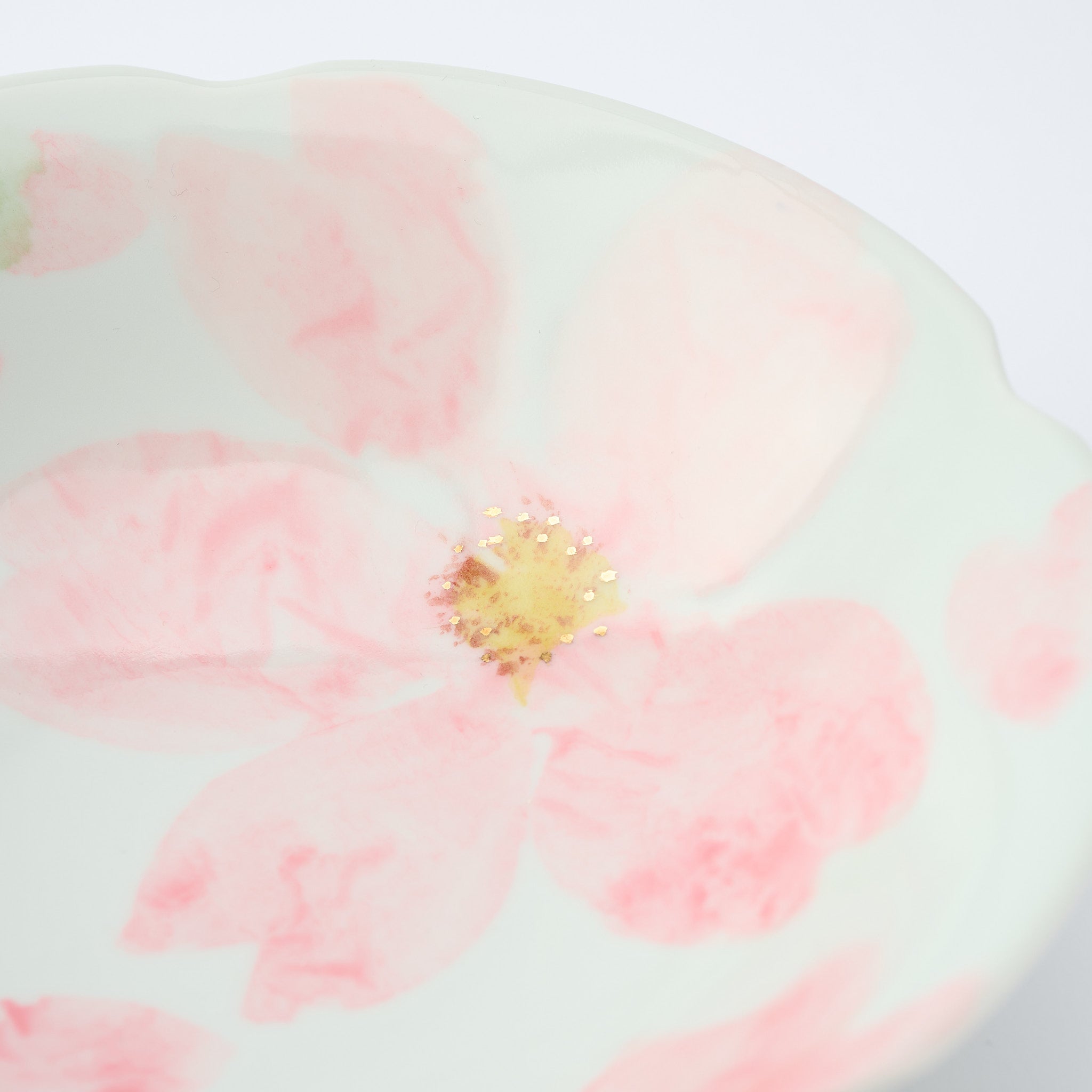 Blossoming Sakura Flower-Shaped Medium Bowl