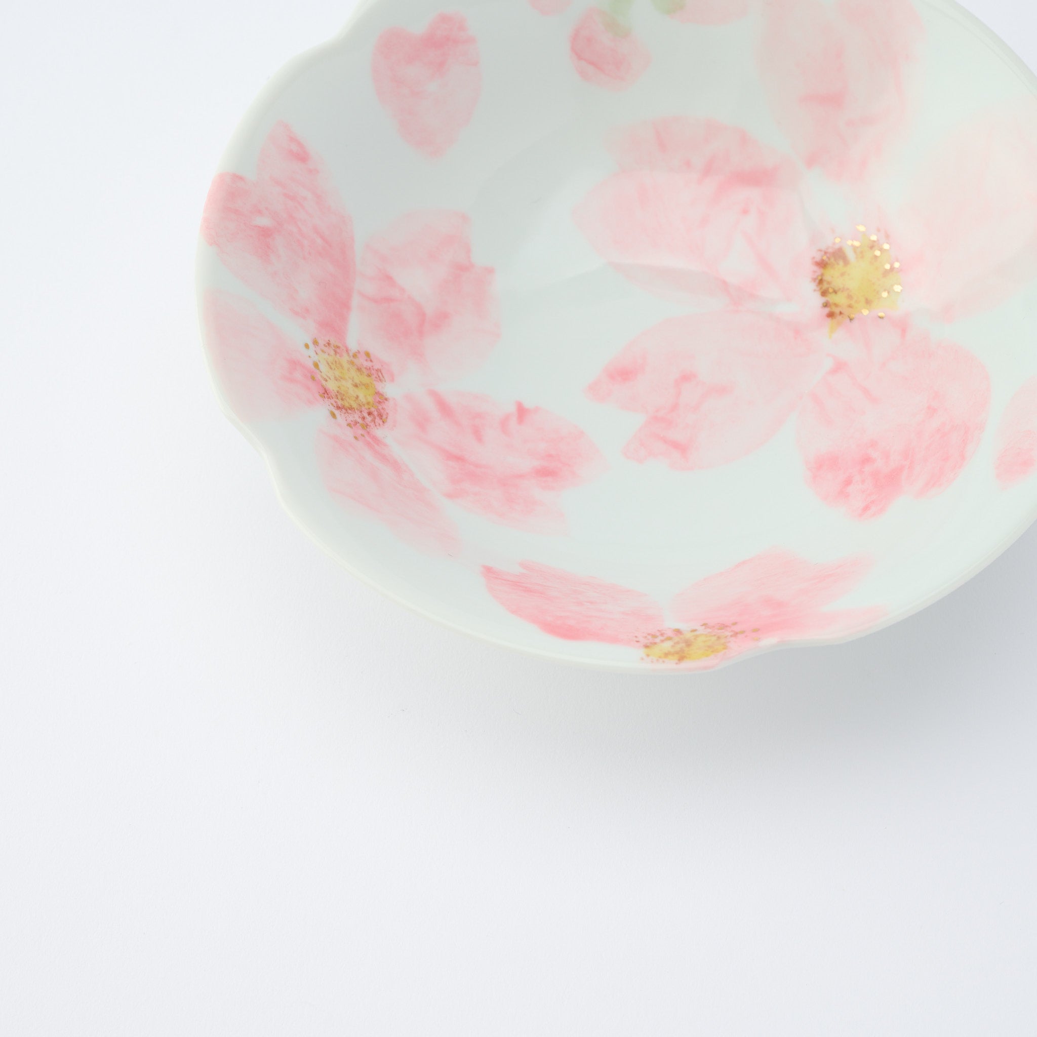 Blossoming Sakura Flower-Shaped Medium Bowl