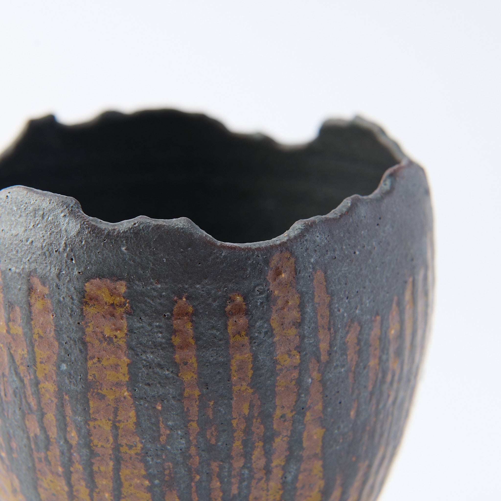 Chalaza Cracked Rim Brown Inlay on Black Plant Pot 3.7 In