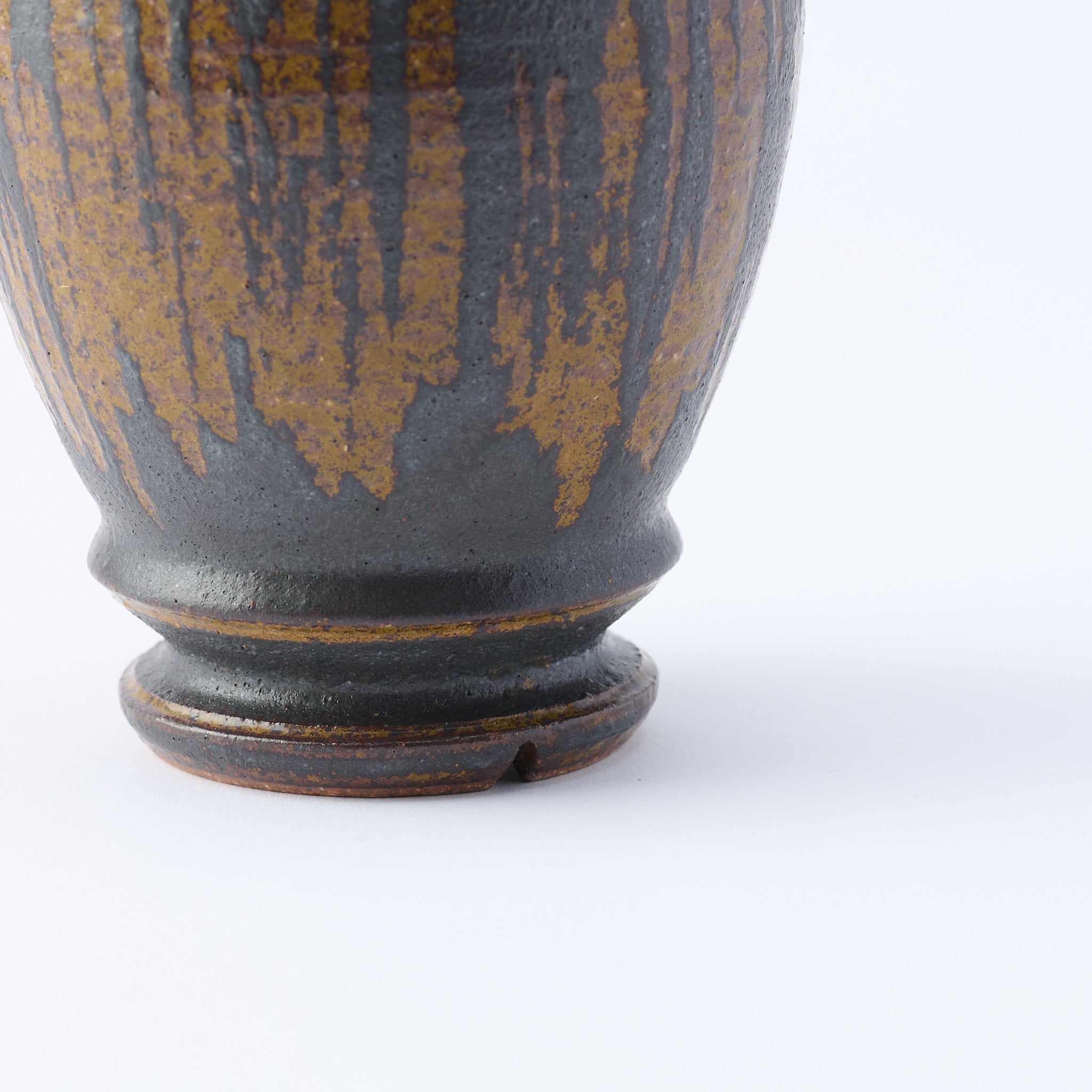 Chalaza Cracked Rim Brown Inlay on Black Plant Pot 3.7 In