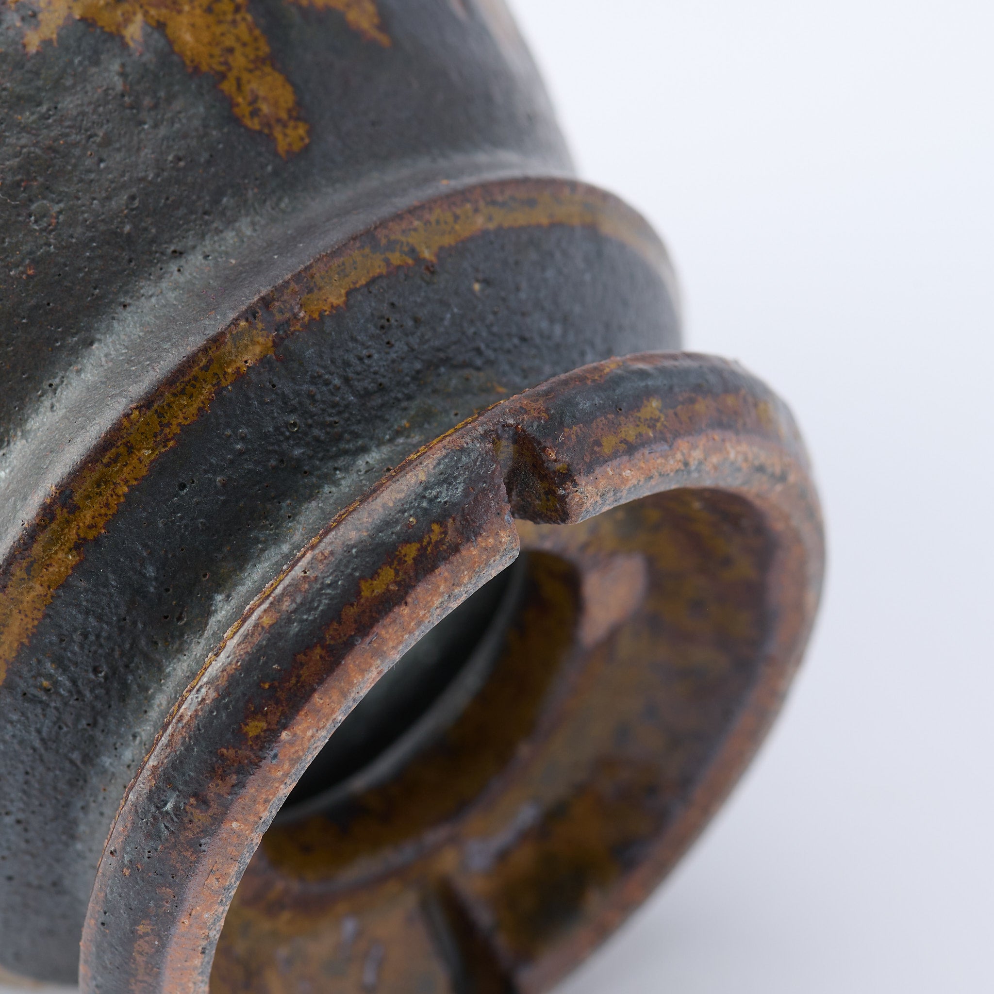 Chalaza Cracked Rim Brown Inlay on Black Plant Pot 3.7 In