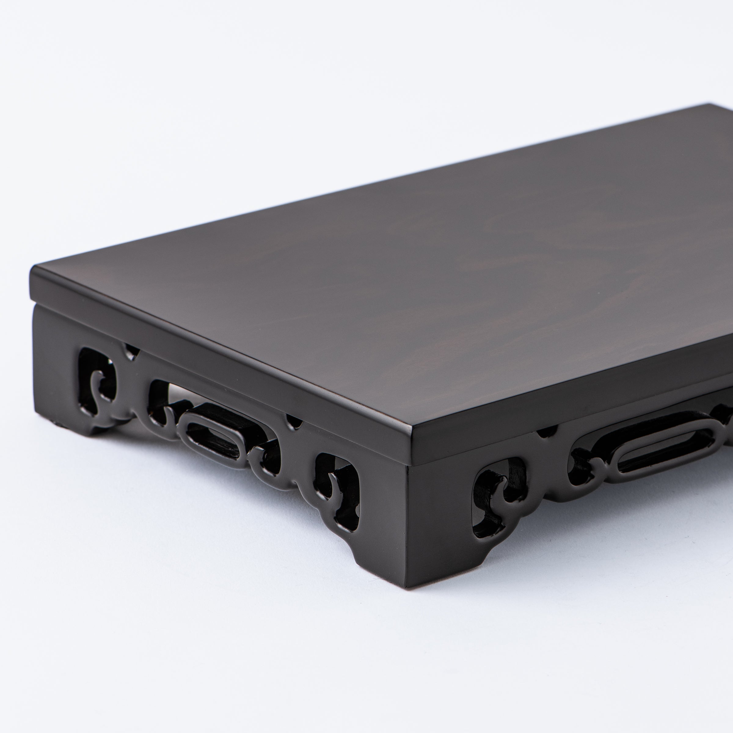 Morikin Aochibu und Shirochibu Hosoge Muster Kabuto Samurai Helm Ornament