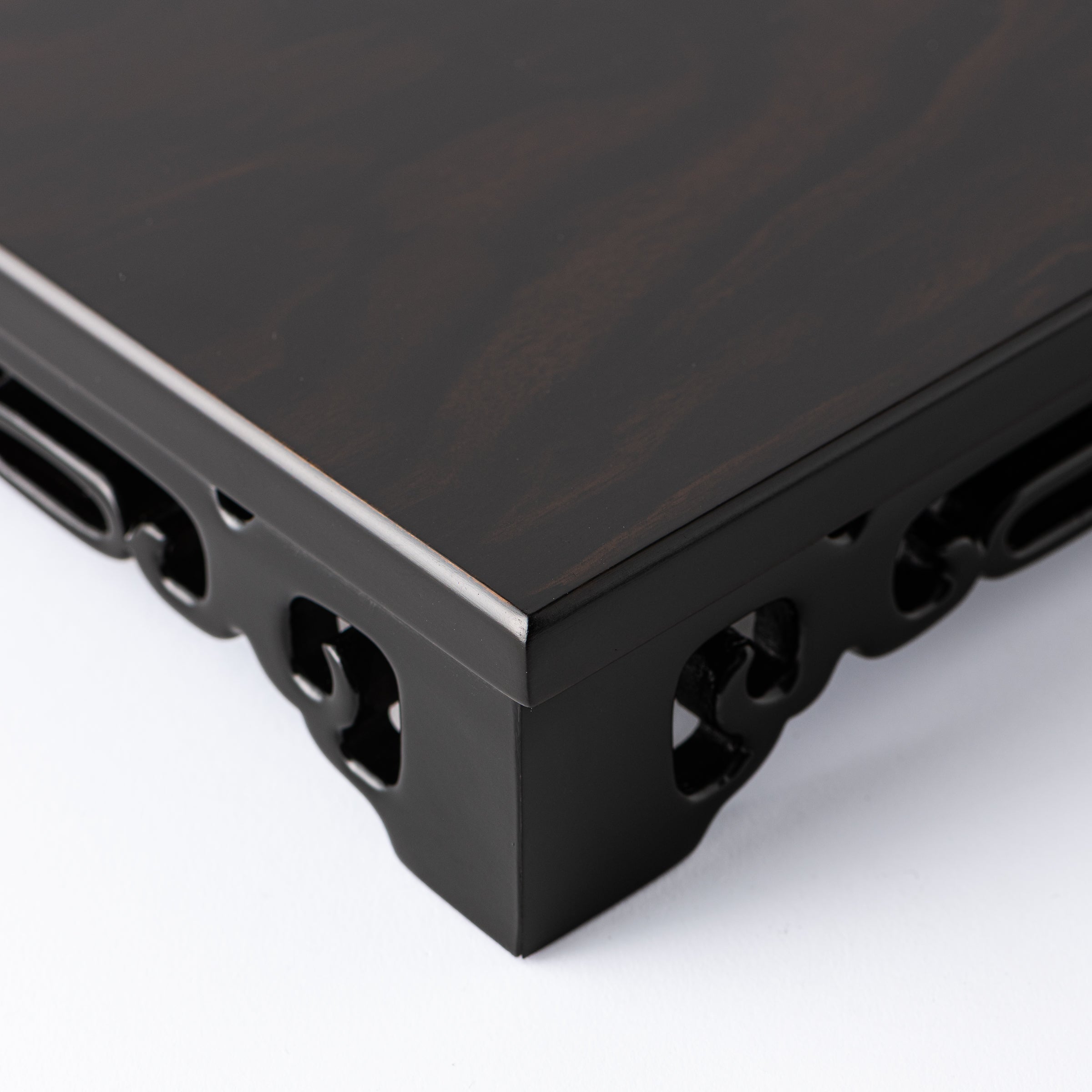 Morikin Aochibu und Shirochibu Hosoge Muster Kabuto Samurai Helm Ornament