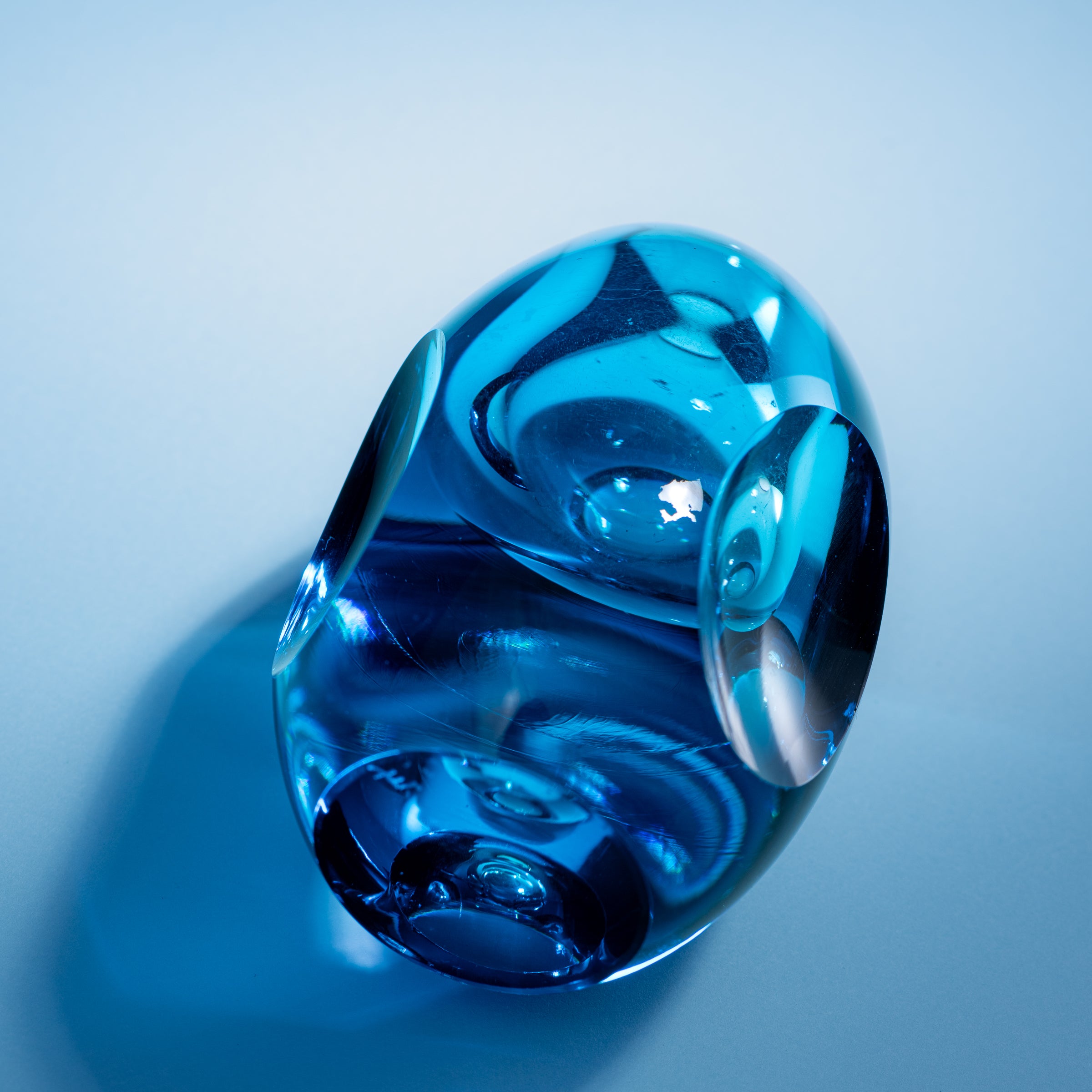 Erinnerungen an die Farben des Ozeans Blau Parfümflasche