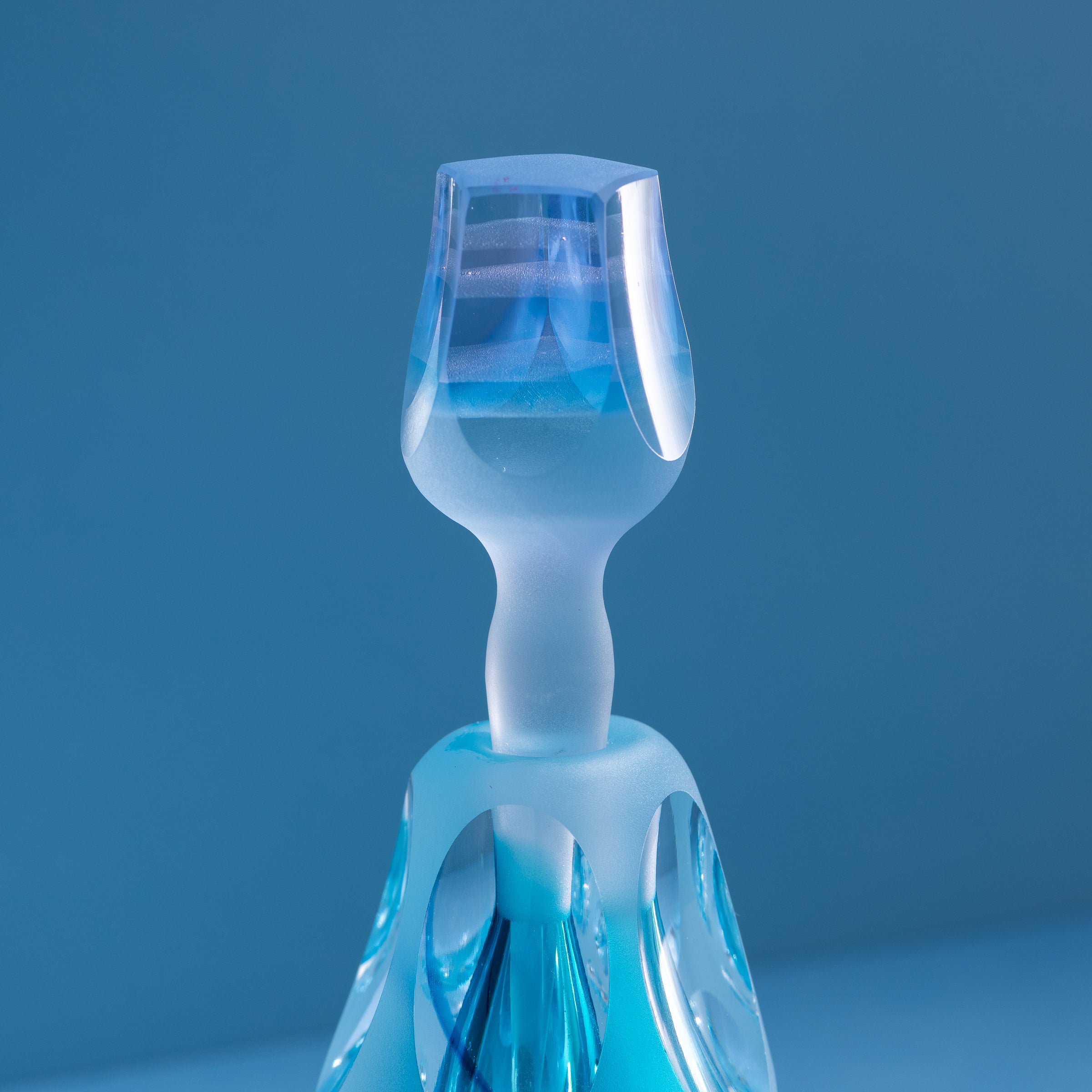 Erinnerungen an die Farben des Himmels Blau Parfümflasche