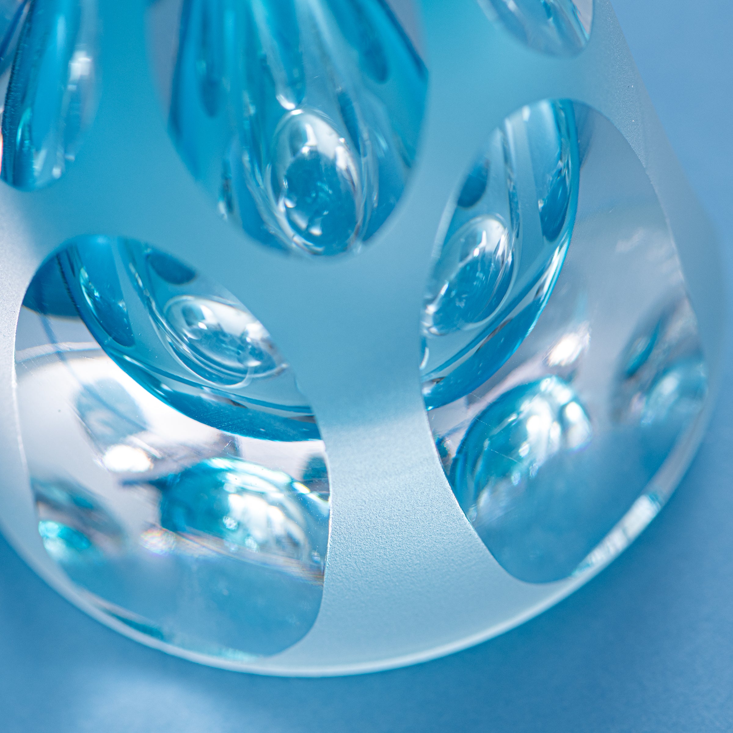 Erinnerungen an die Farben des Himmels Blau Parfümflasche
