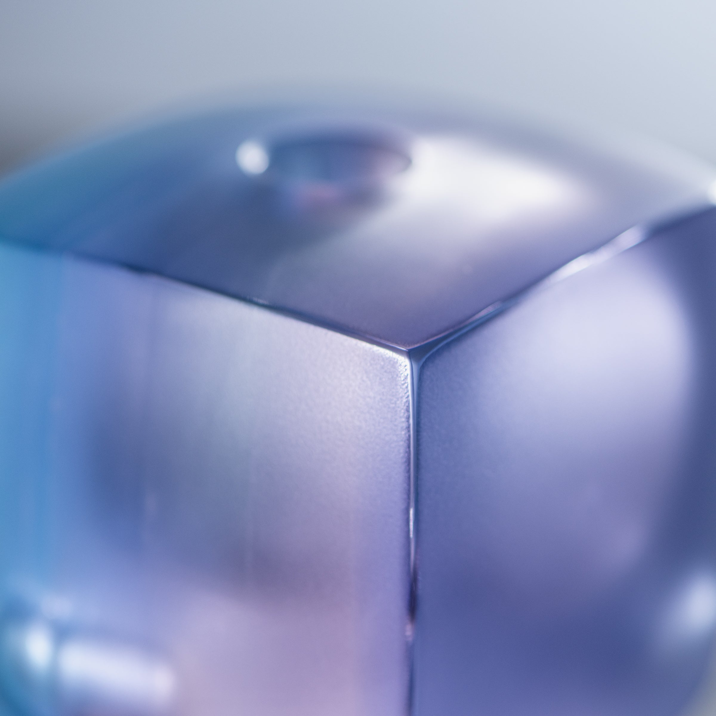 Erinnerungen an Farben Violett Kleine Einzelblumenvase „Twilight“