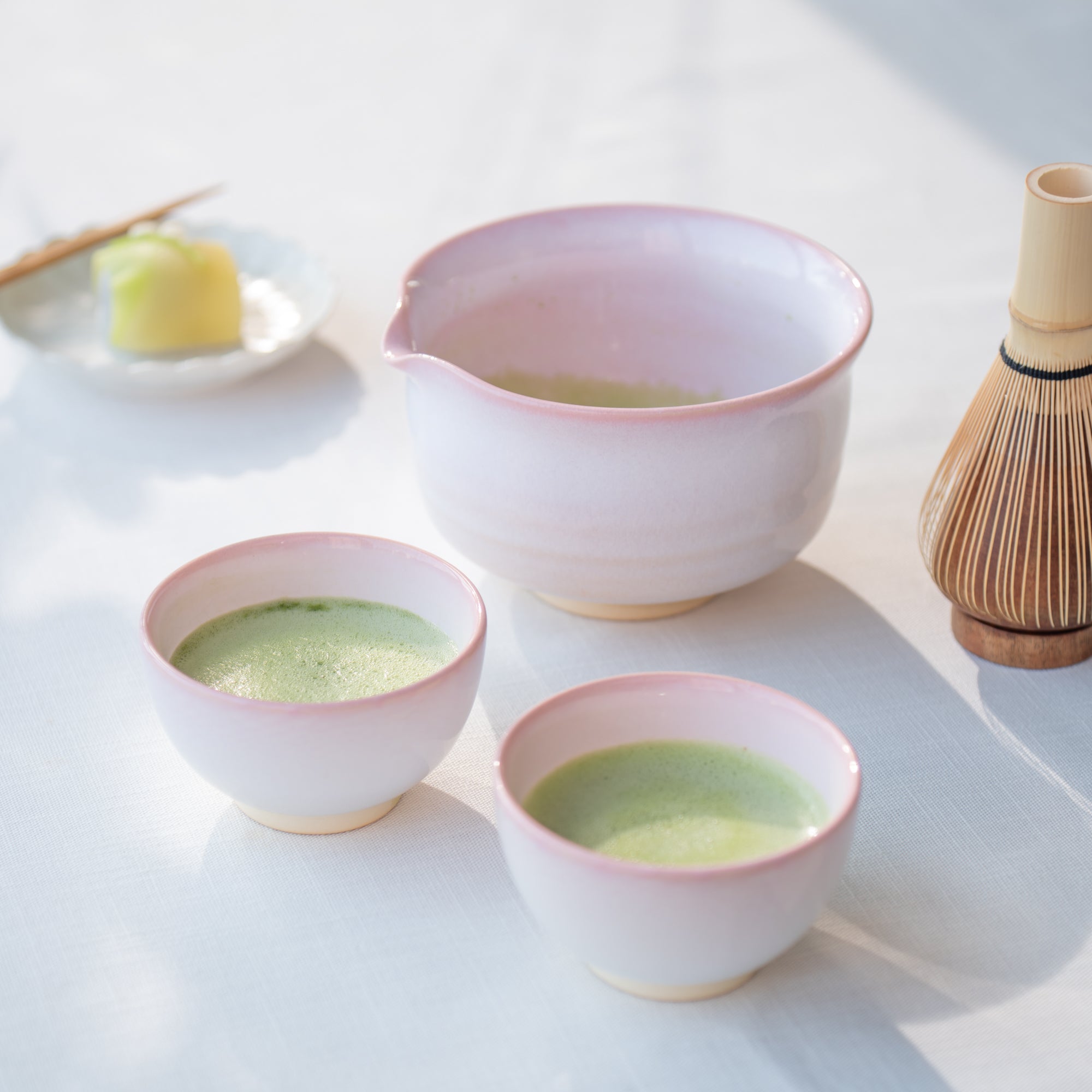 Pink Gradient Matcha Tea Set