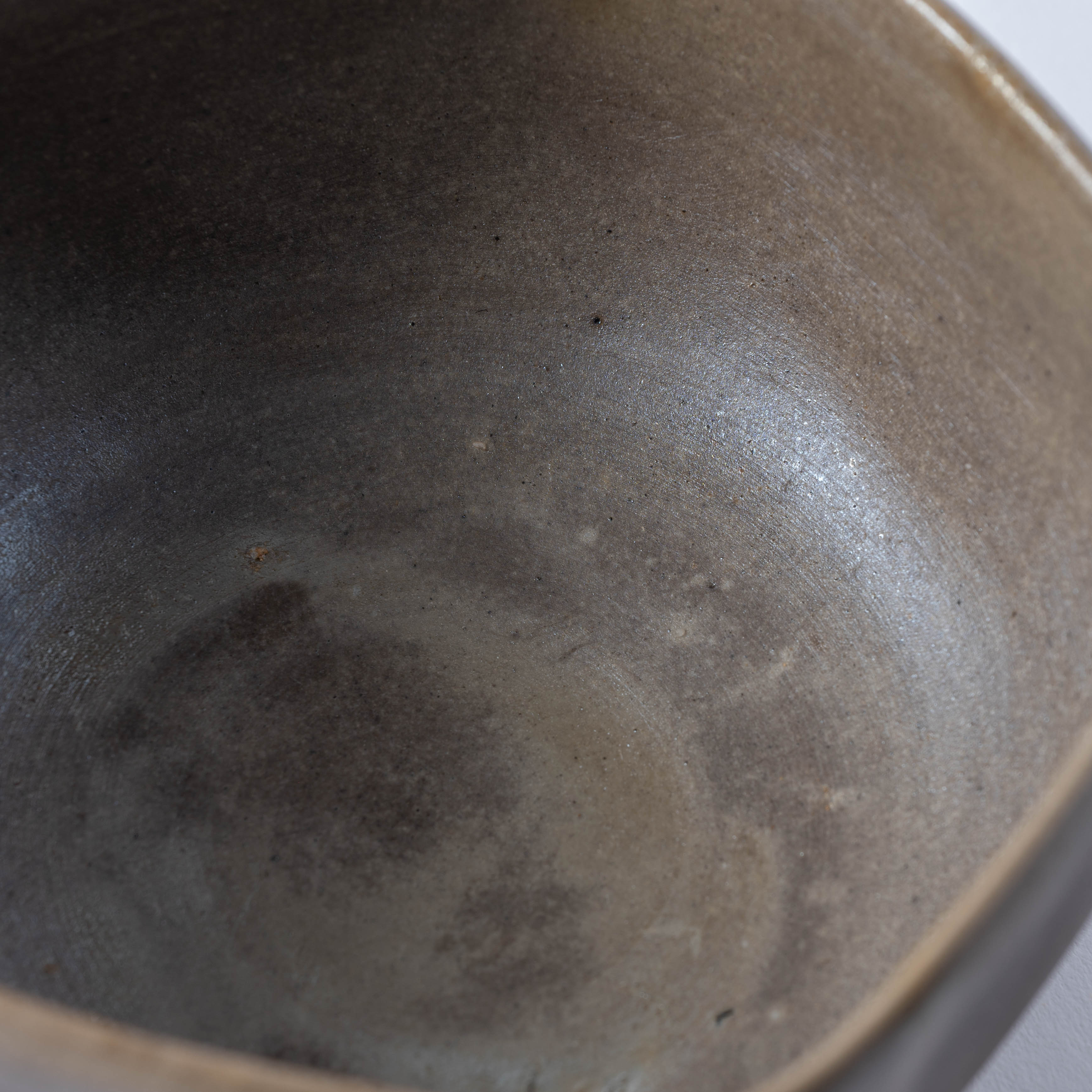 Ao-Bizen Five-Sided Matcha Bowl