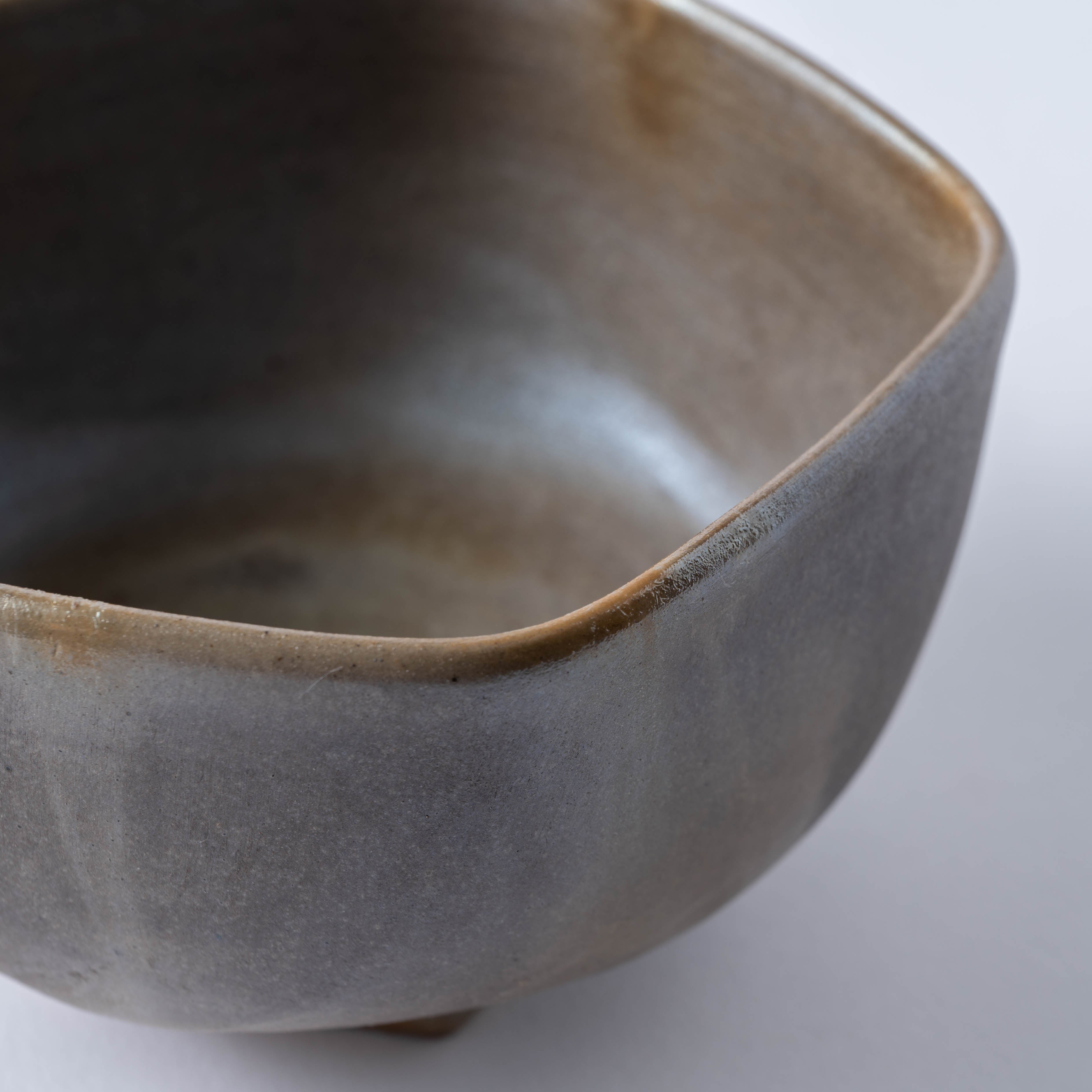Ao-Bizen Five-Sided Matcha Bowl