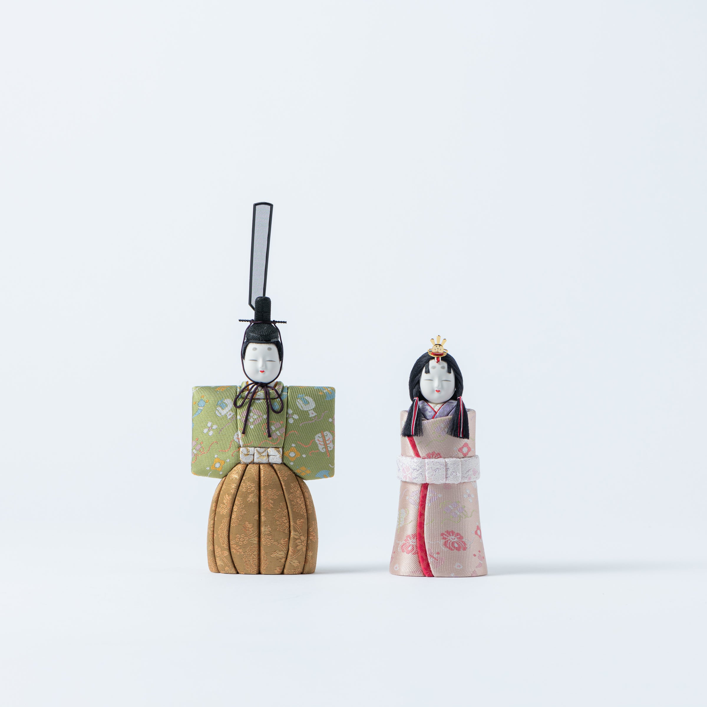 Standing Hina Dolls with Maki-e Plum Blossom Screen