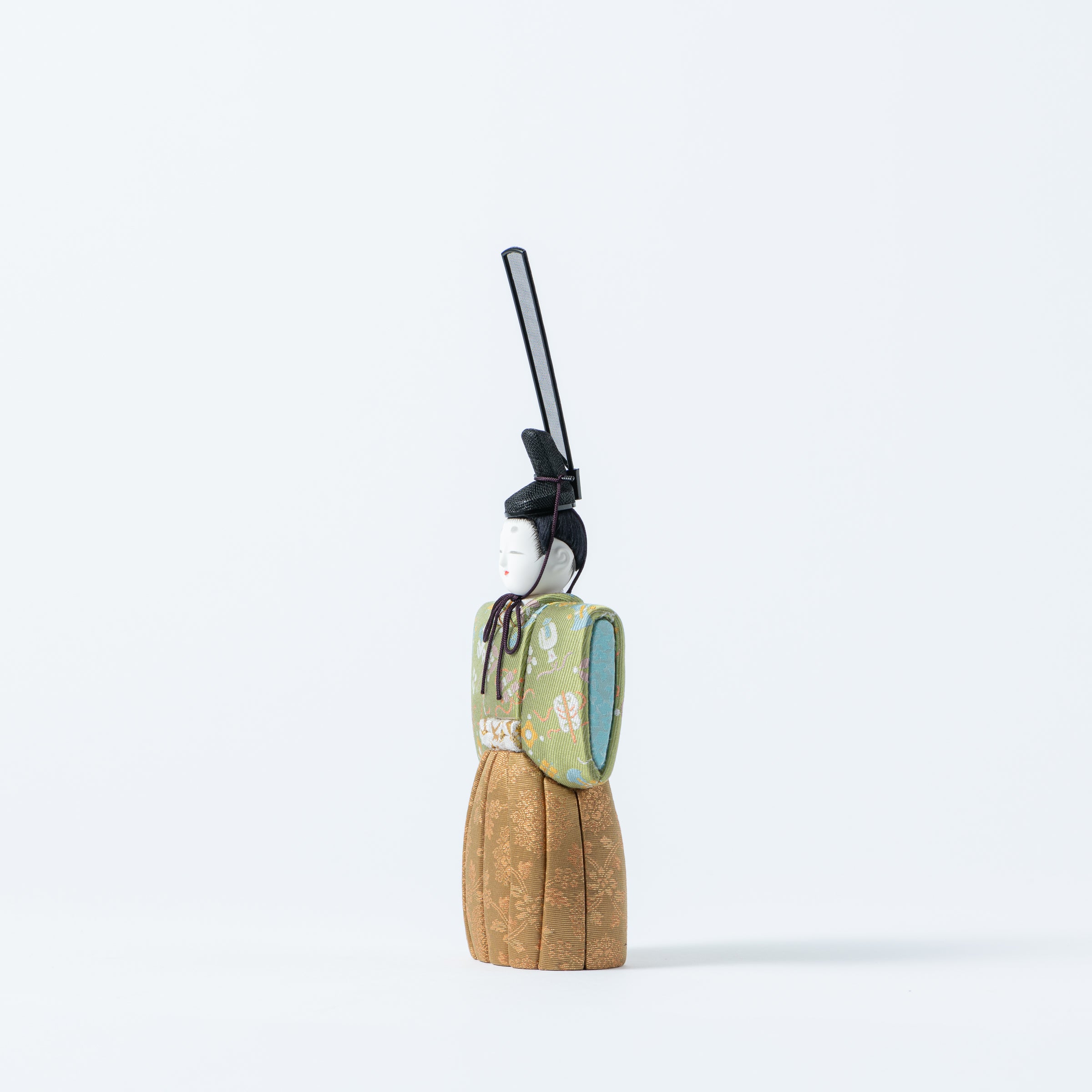 Standing Hina Dolls with Maki-e Plum Blossom Screen