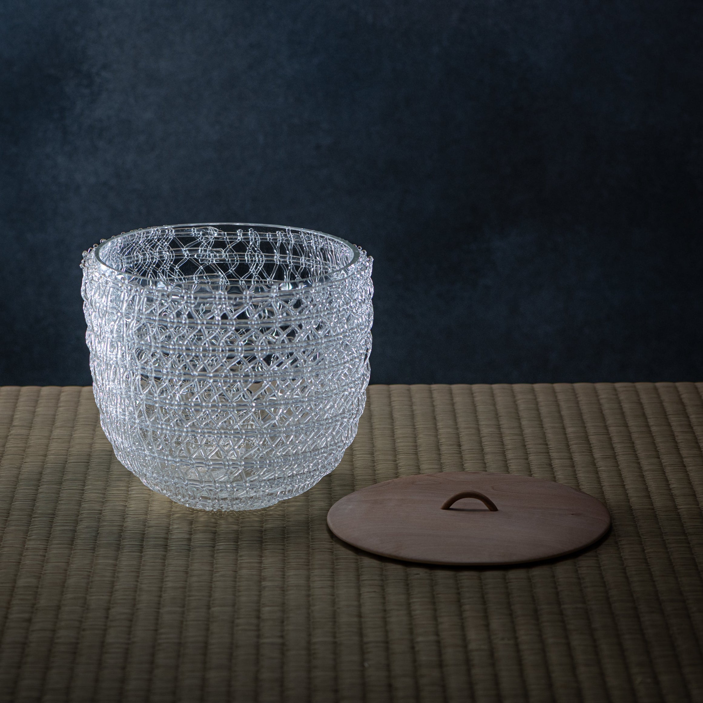 Sumu Woven Water Container