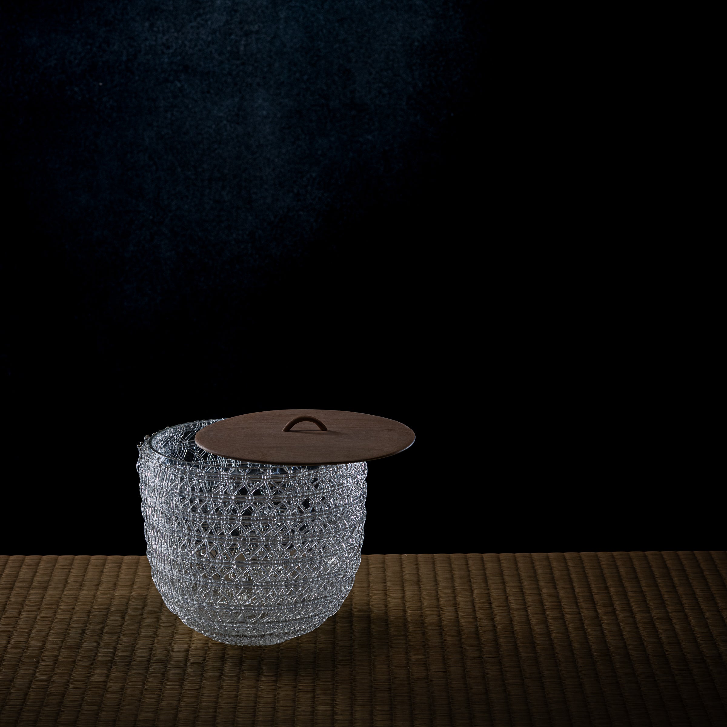 Sumu Woven Water Container
