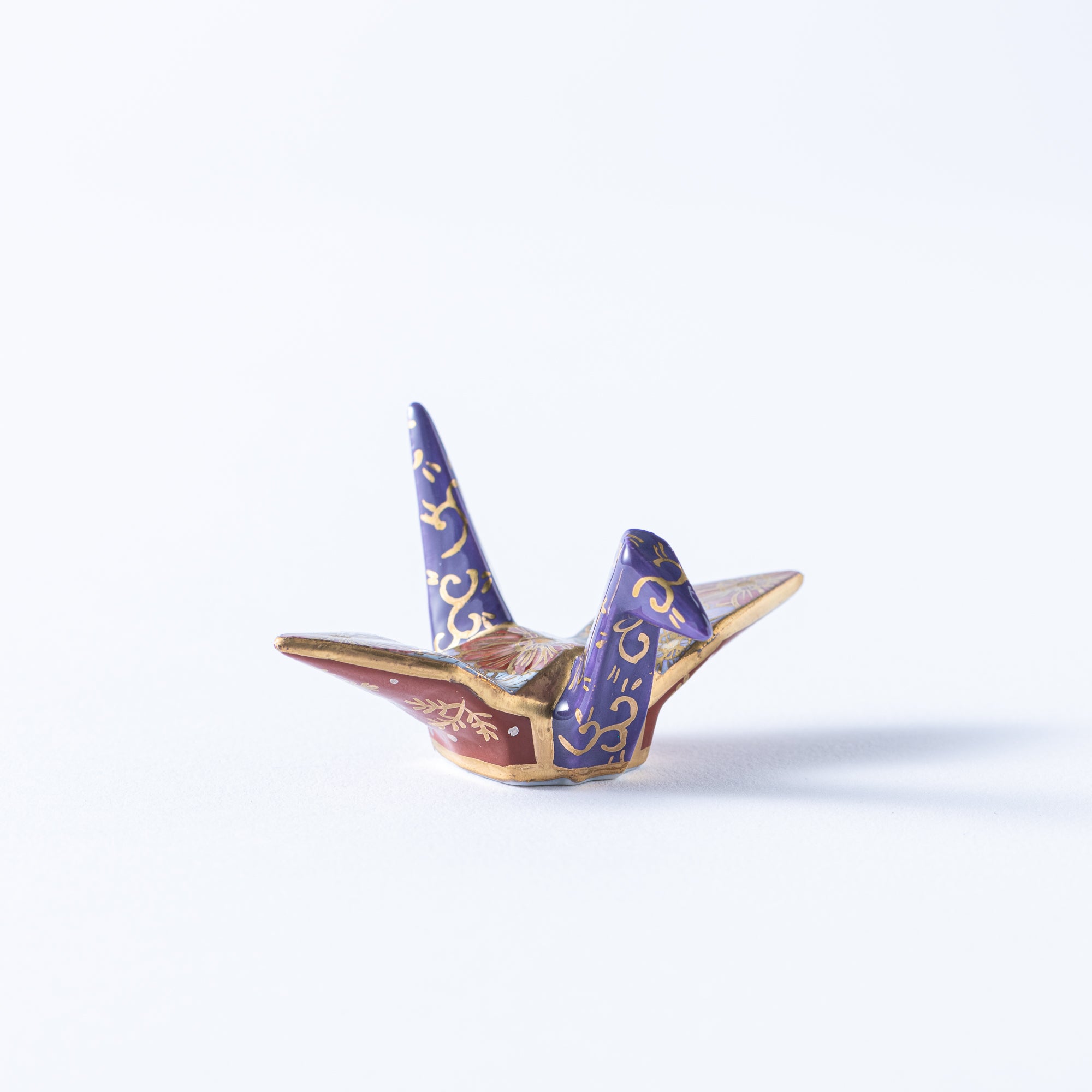 Adorno de Grulla con Crisantemo Púrpura