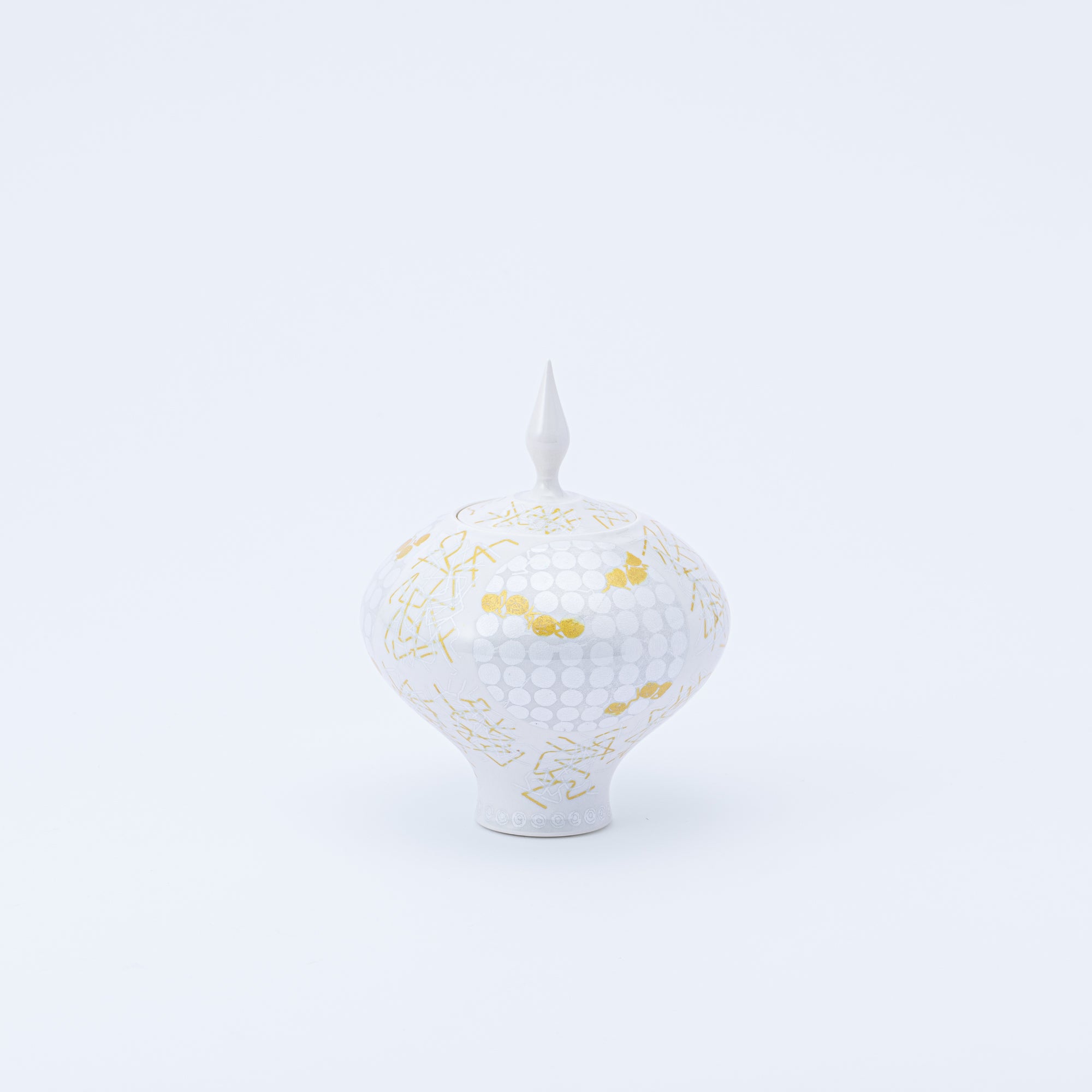 Yuri-Ginsai White Silver Circular Pattern Lidded Vase
