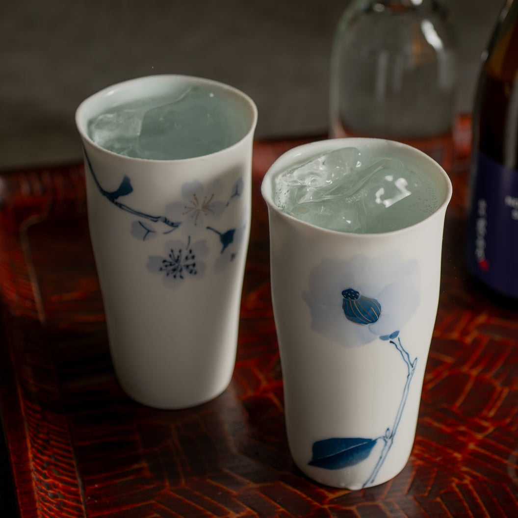 Tasse à bière Camélia à fleurs bleues