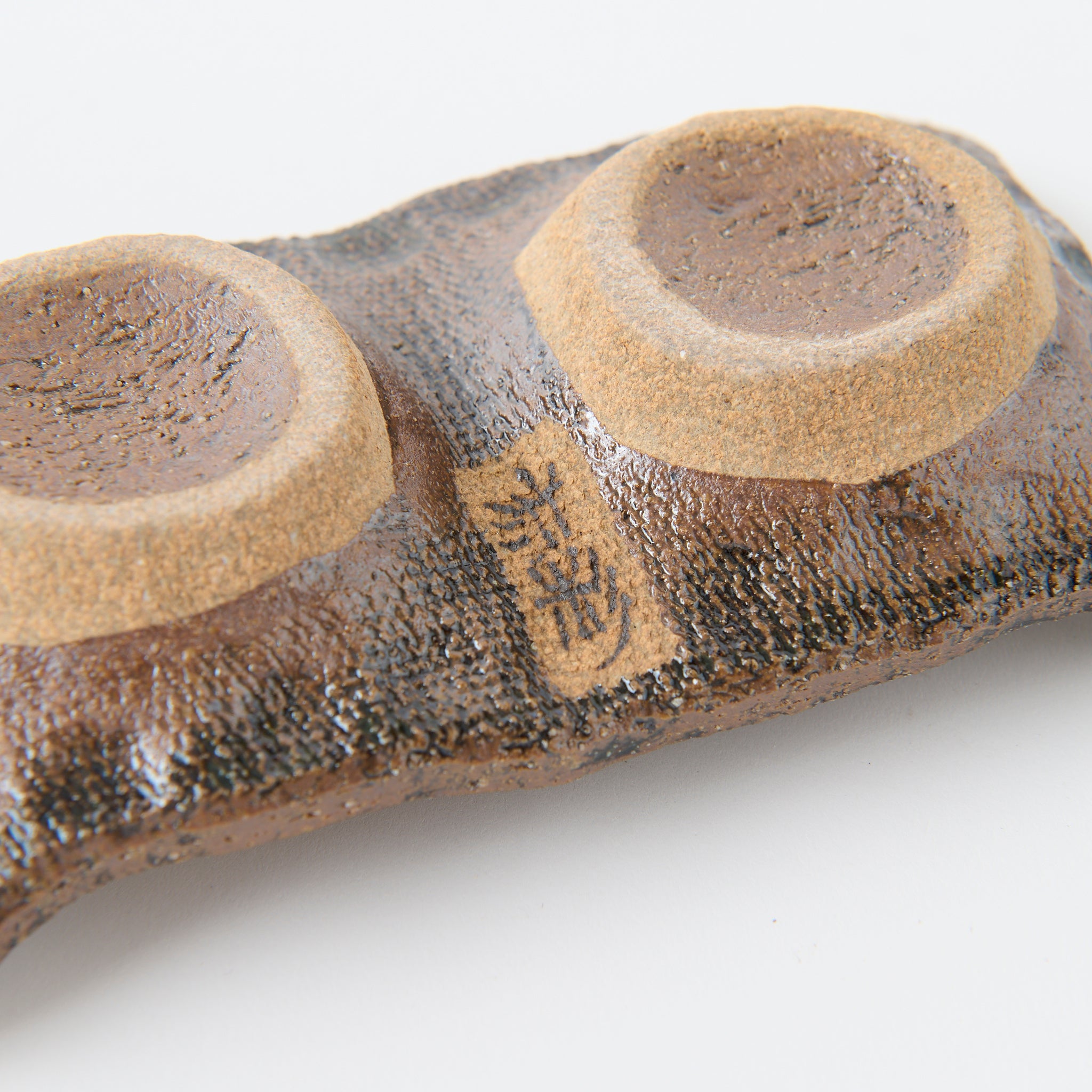 Plato de salsa dividida Camelia