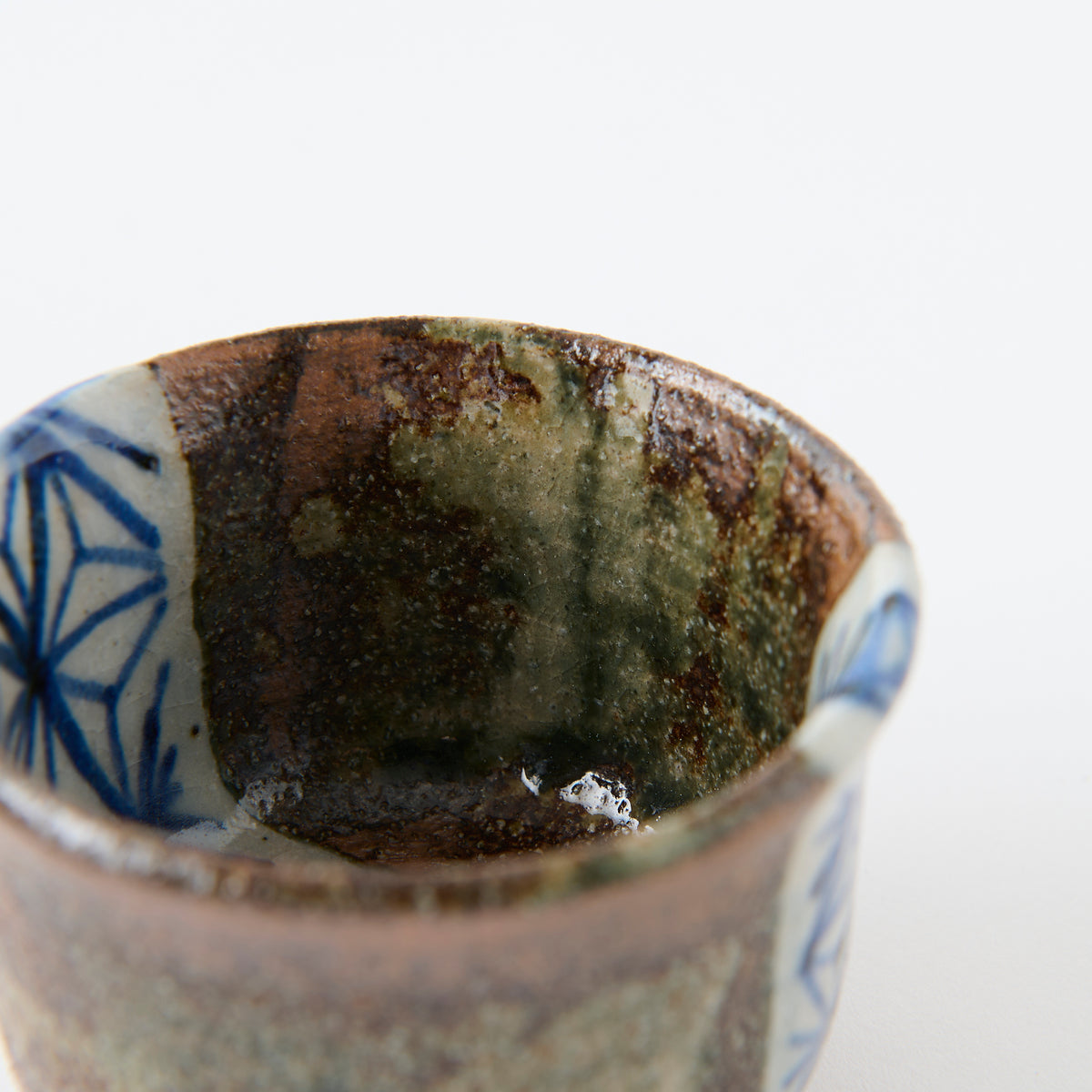 Guinomi Sake-Becher im Hanfblatt-Design