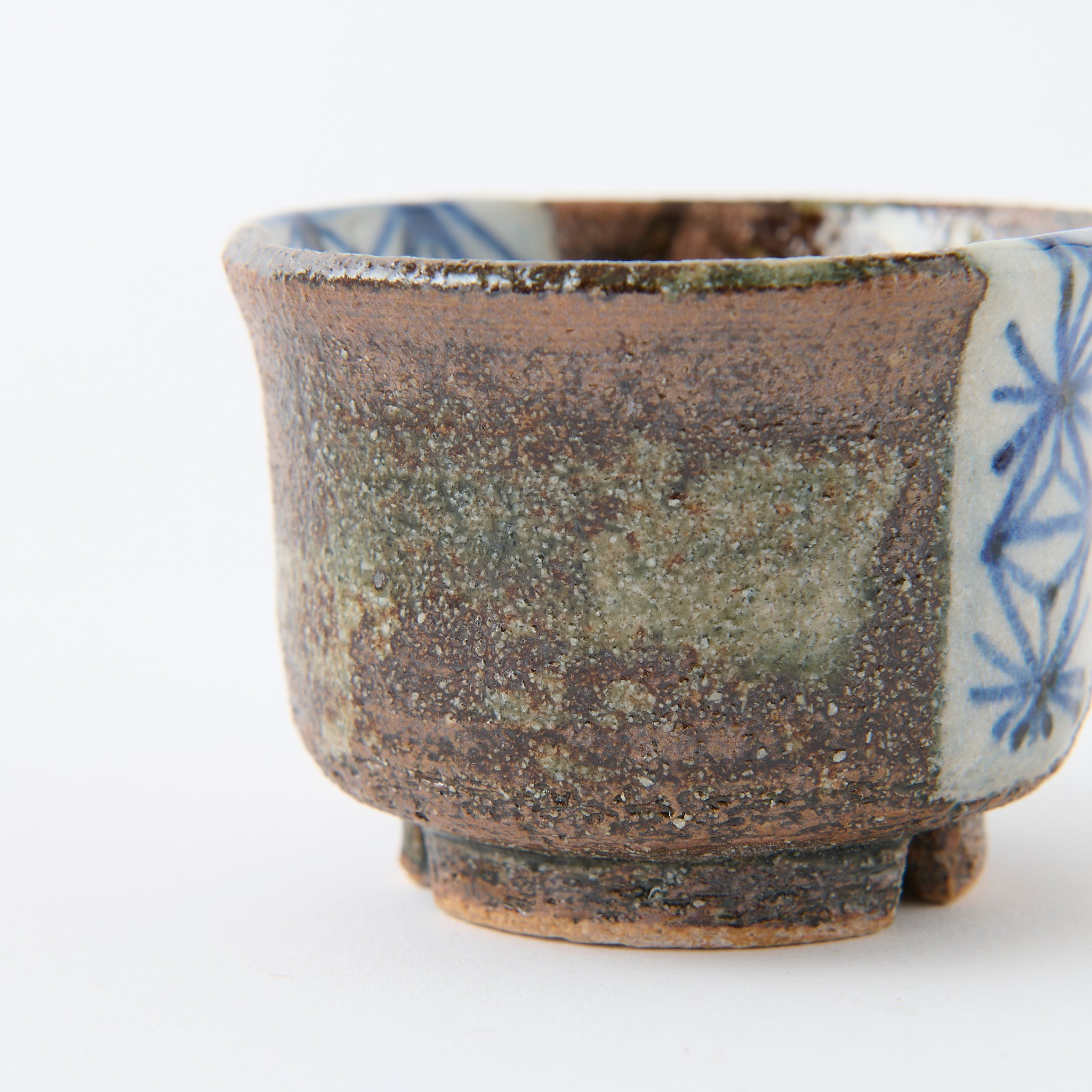 Guinomi Sake-Becher im Hanfblatt-Design