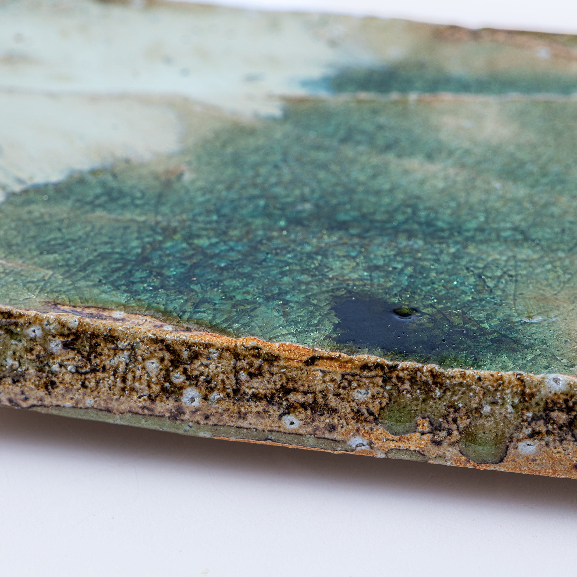 Iga Faceted Long Dinner Plate
