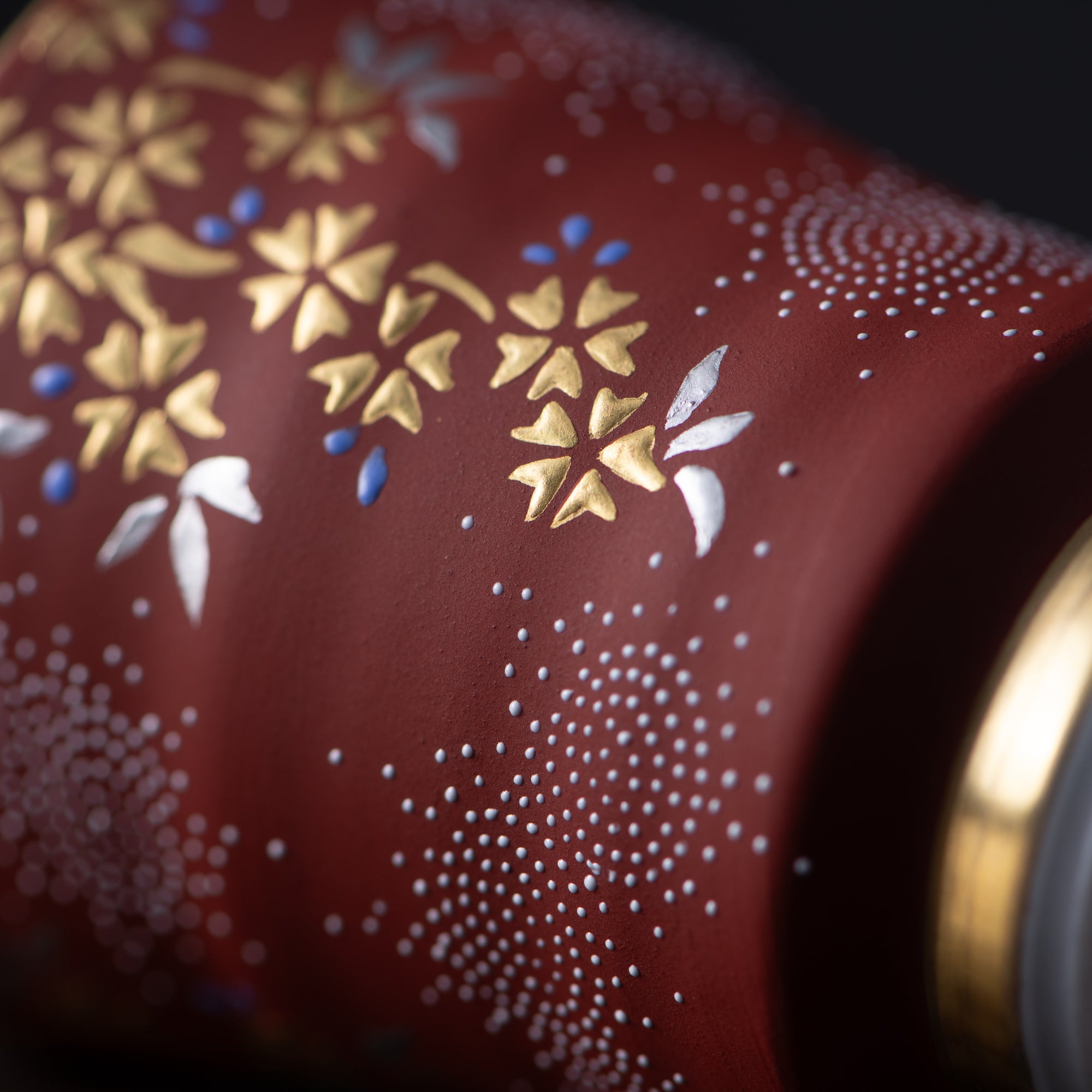 Copa de sake Morikin Shirochibu con sakura llorón rojo