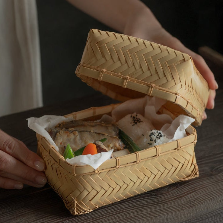 Caja bento de bambú tejida Ajiro