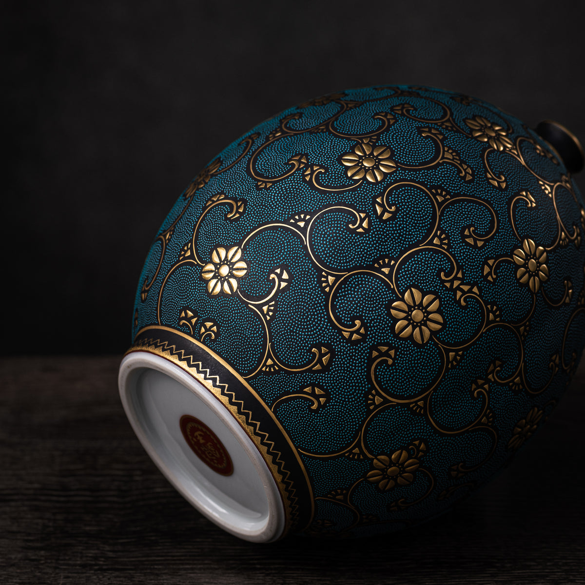 Morikin Floral Arabesque Aochibu Ovale Vase