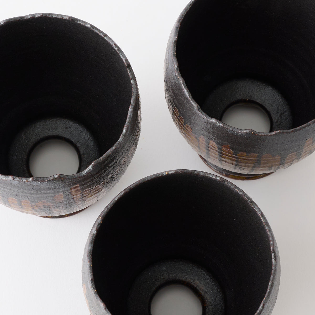 Chalaza Cracked Rim Brown Inlay on Black Plant Pot 3.7 In